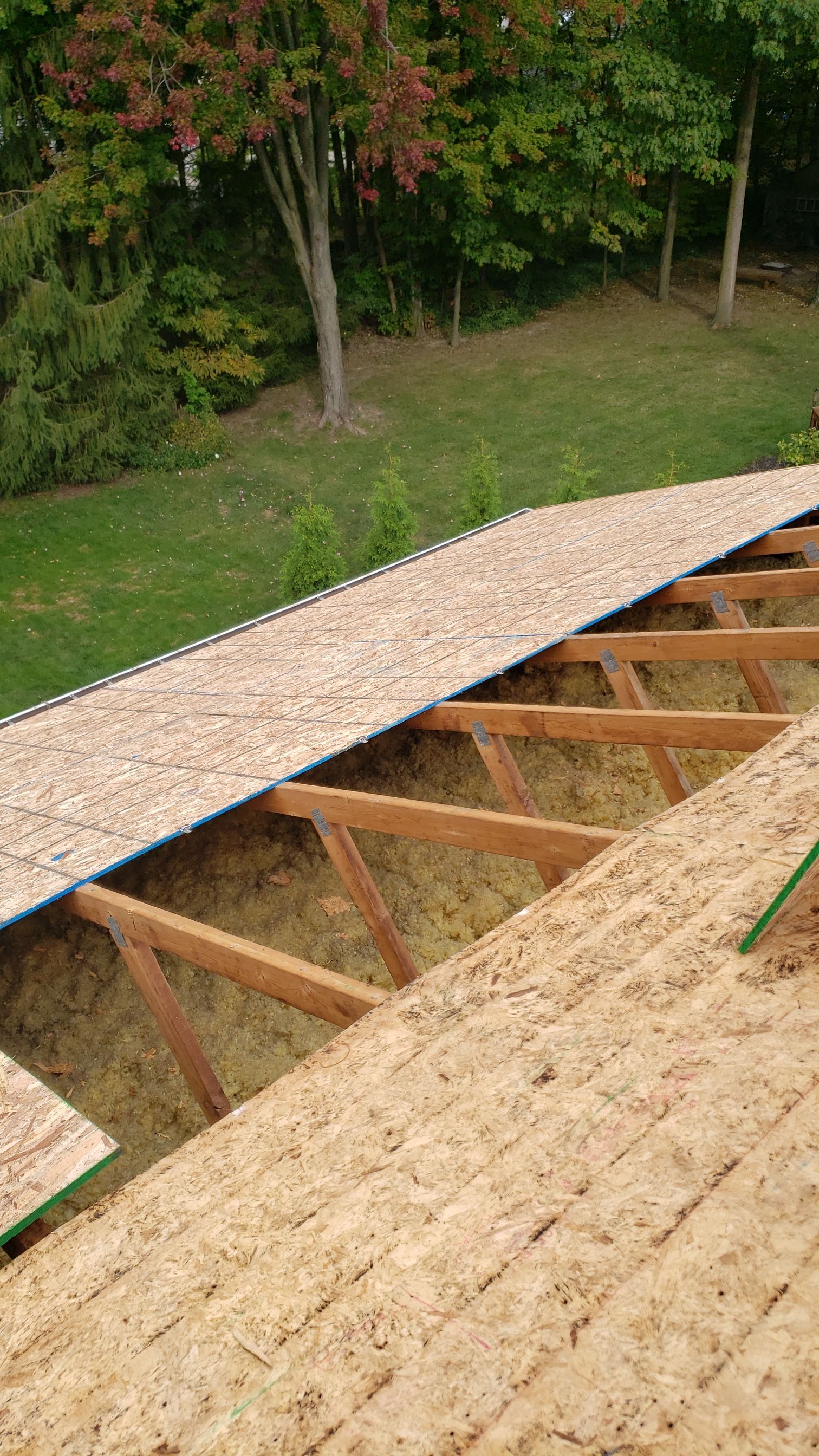 CERTAINTEED LANDMARK COLOR: PEWTER DRIP EDGE: WHITE by Eagle Eye Roofing