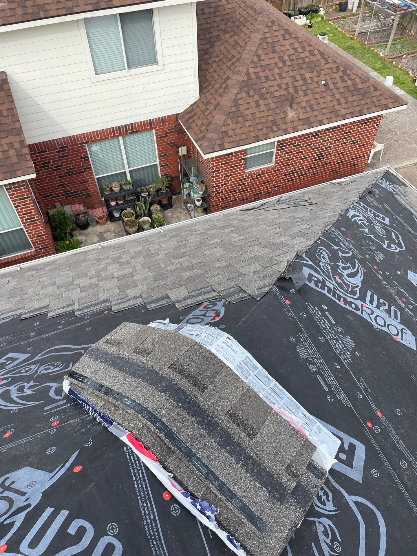 Residential Roofing Installation using Owen's Corning Duration (Lifetime) Shingles by Roof Repair Company