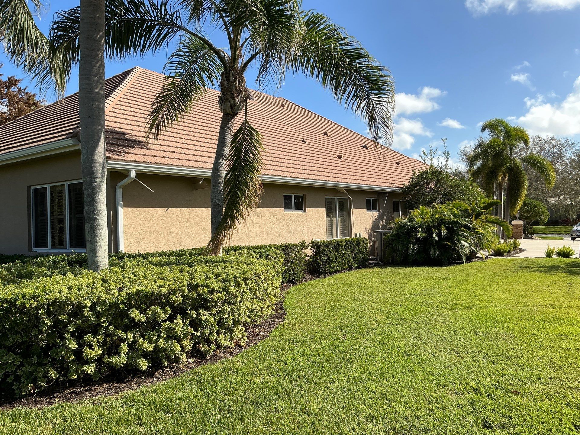 White Soffit and Fascia Installation for Coastal Homes in Sarasota FL by Gutter Professors