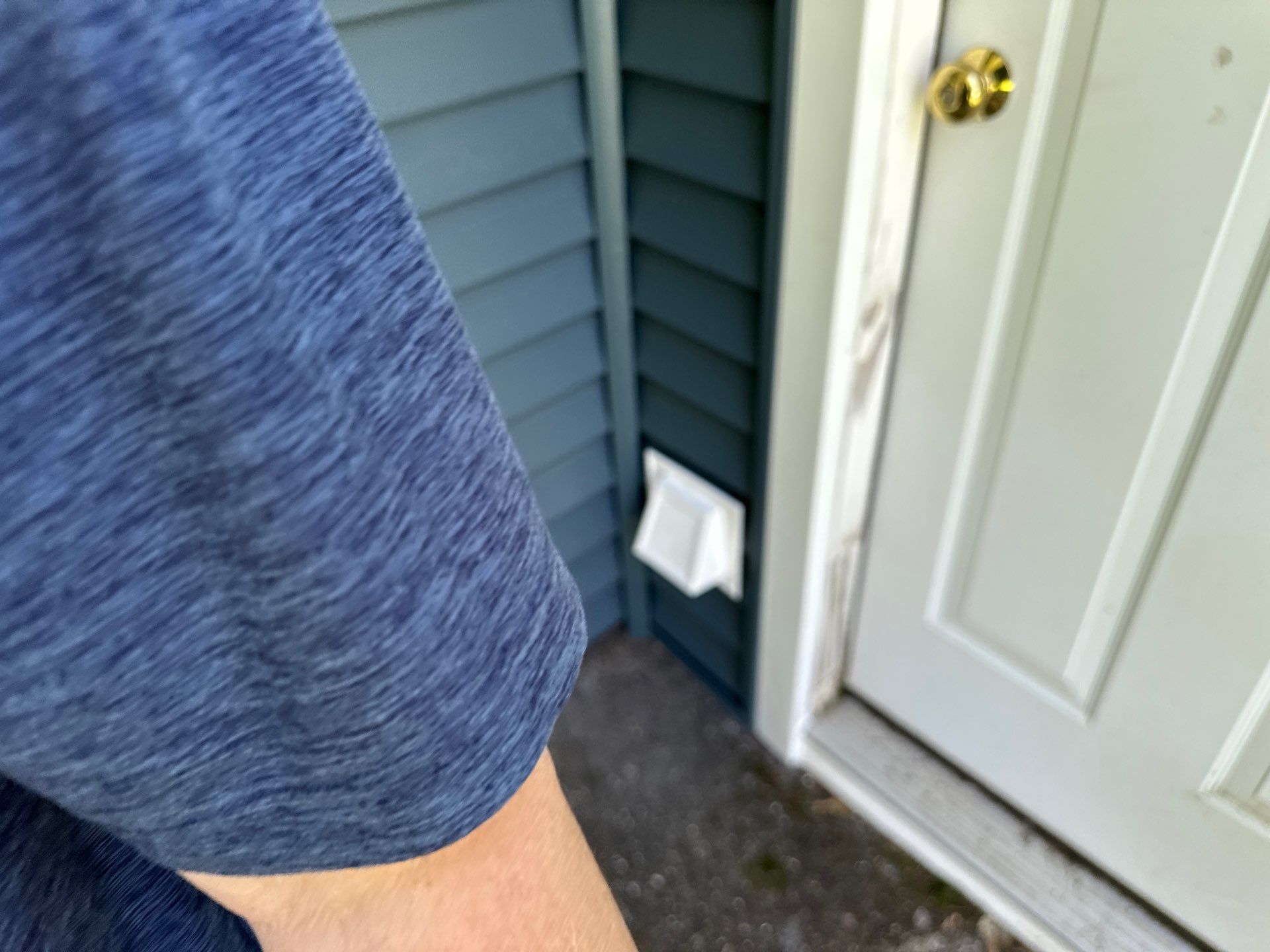 Vinyl Siding Transformation – Pacific Blue by Mighty Dog Roofing of Greater Middlesex County