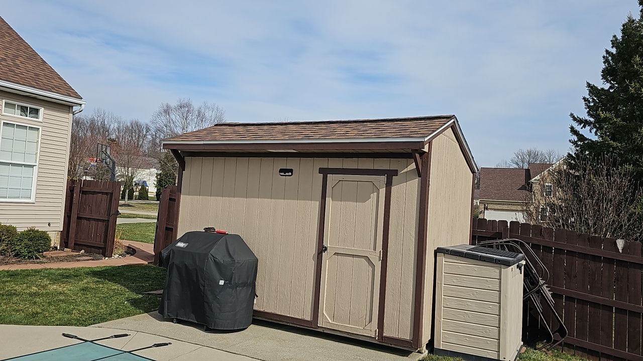 ATLAS PINNACLE COLOR: BURNT HICKORY DRIP EDGE: WHITE by Eagle Eye Roofing