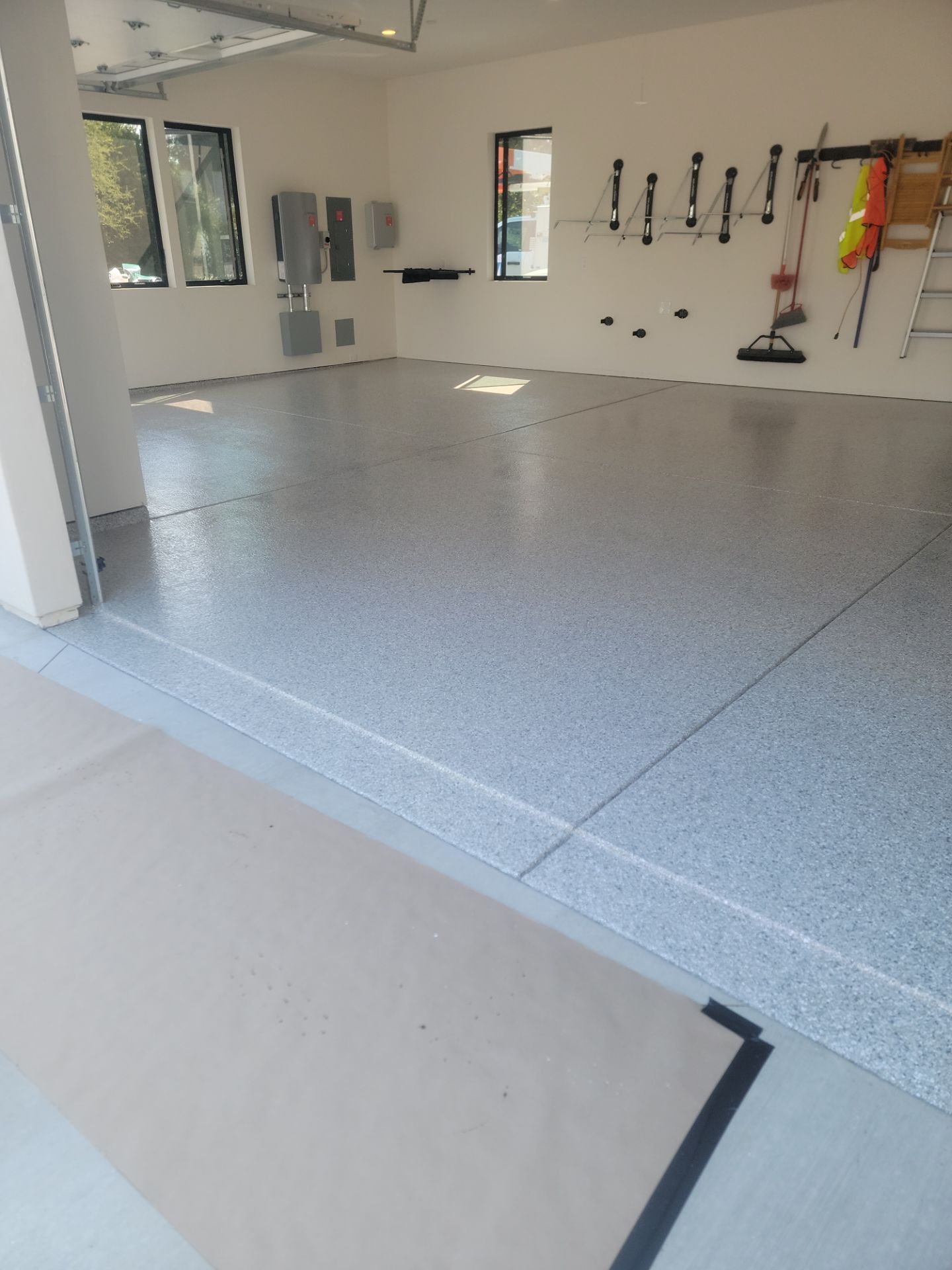 3 car garage, yes please by MGP Coatings