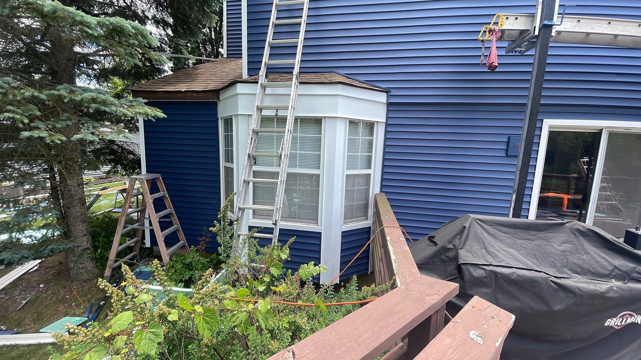 Siding Replacement using CertainTeed Restoration Classis D4 by 180 Contractors