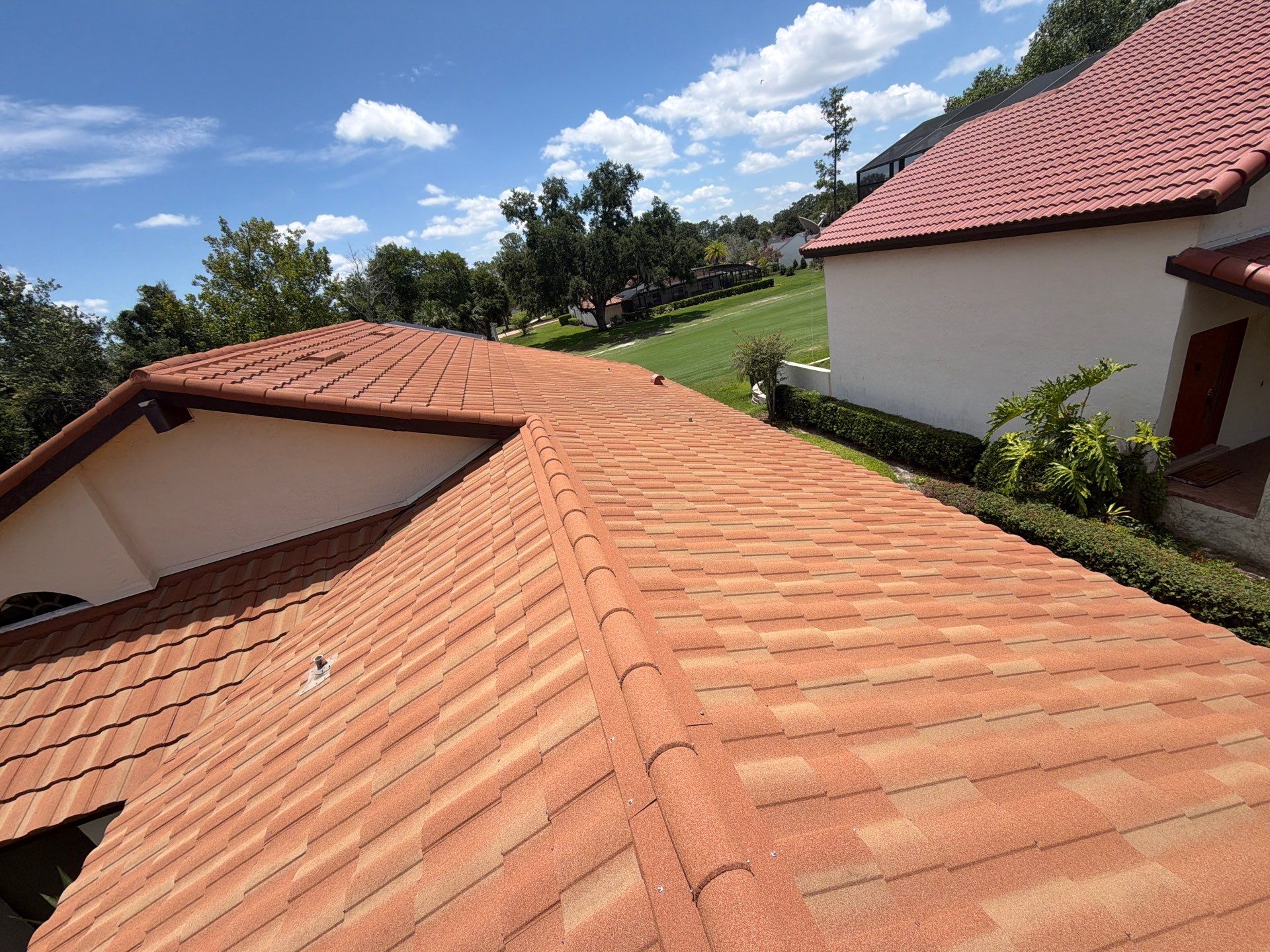 Tile Roof Cleaning in Orlando by Mallard Systems