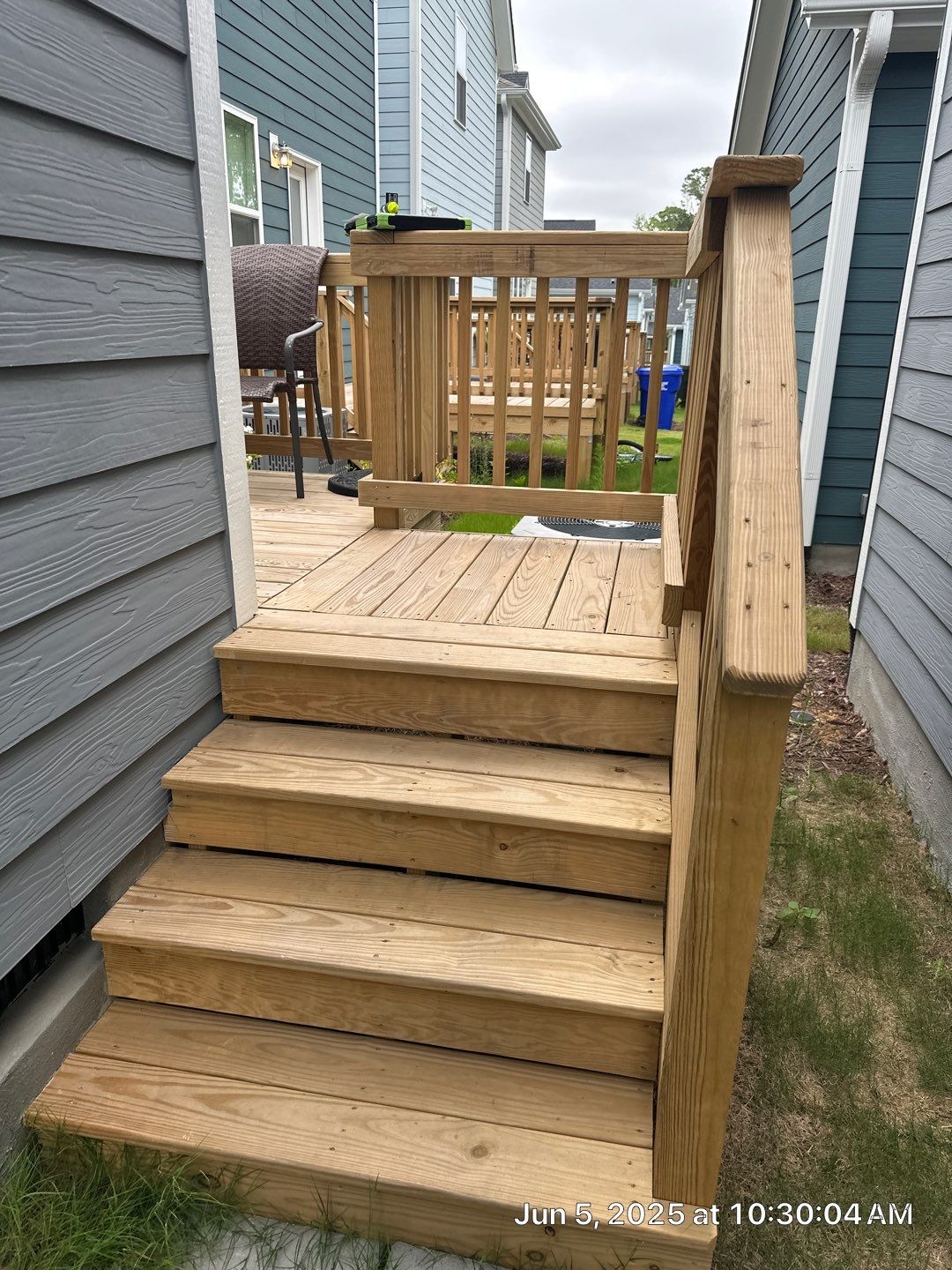 Wood Deck using Wood Sealant by DuraSeal