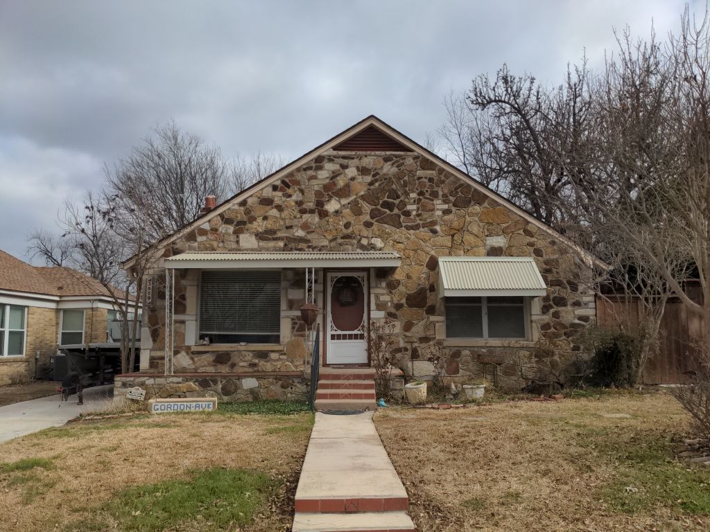 Roof Replacement in Central Fort Worth by Blackforest Roofing