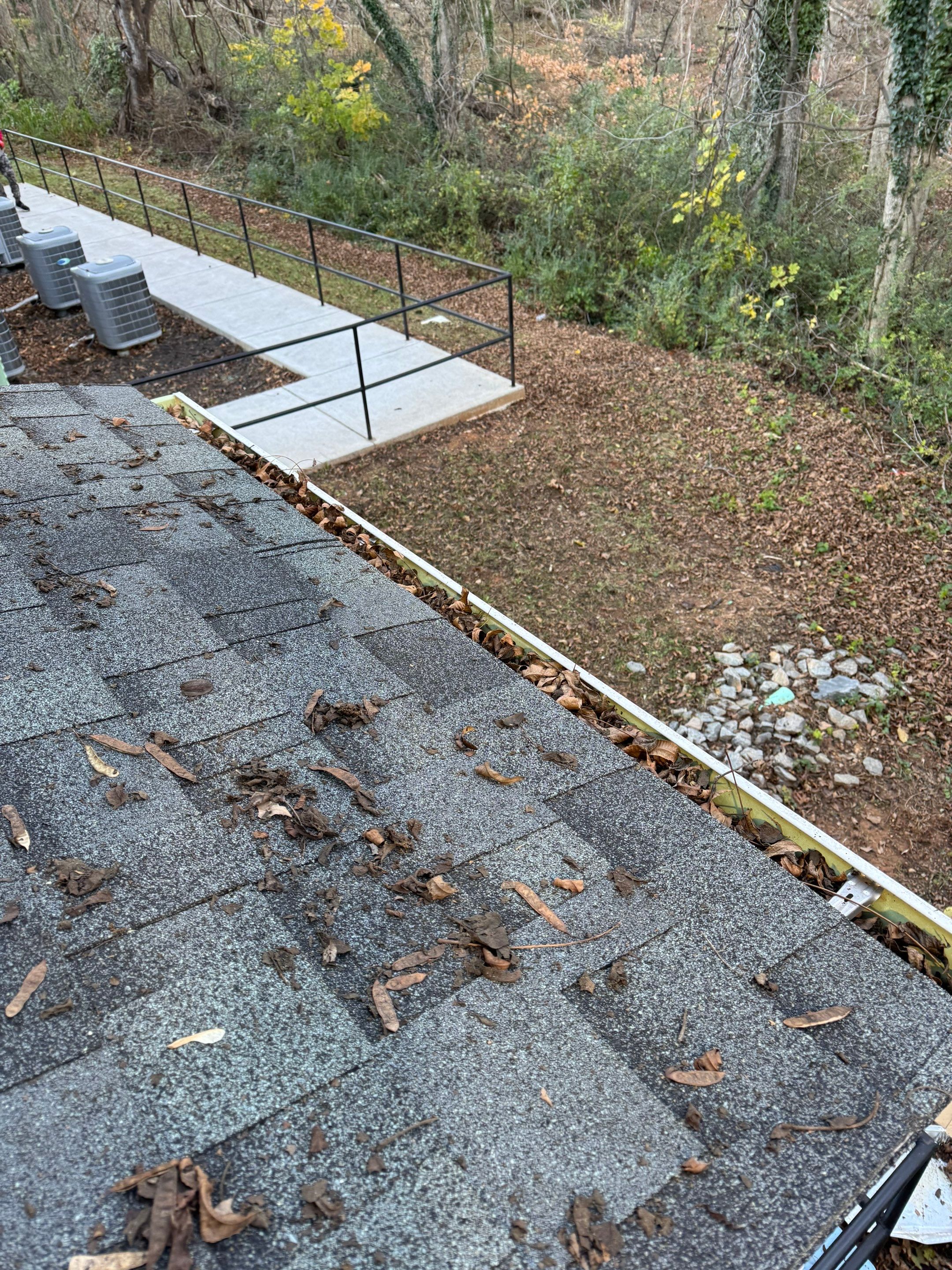 Commercial gutter cleaning Roanoke, VA after photo with clean gutters