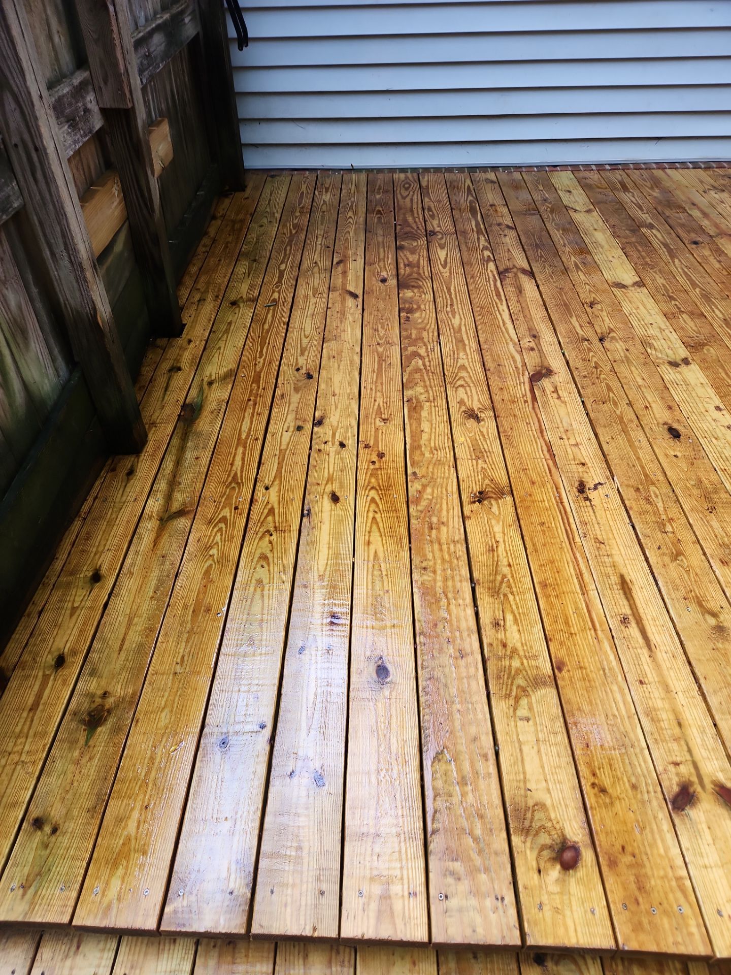 Deck using Wood Sealant by DuraSeal