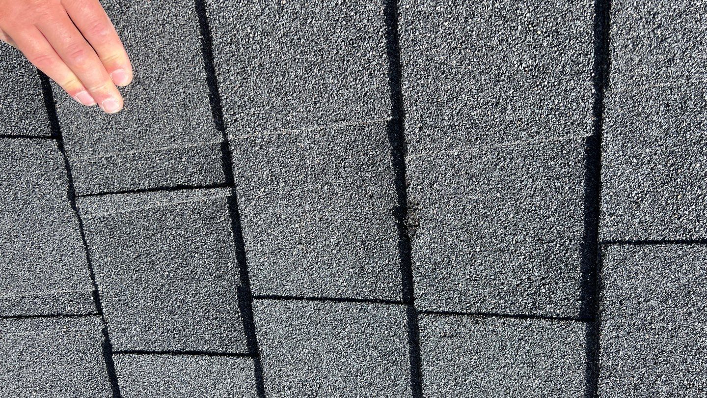 Owens Corning TruDefinition Duration - Onyx Black by Montana Roofing Solutions
