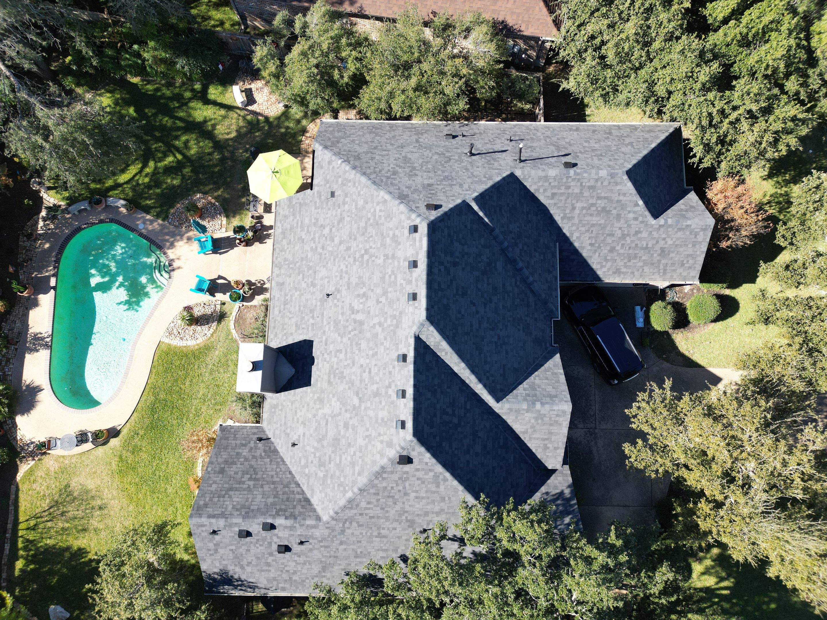 Midnight Black - Malarkey Vista by RoofsOnly.com