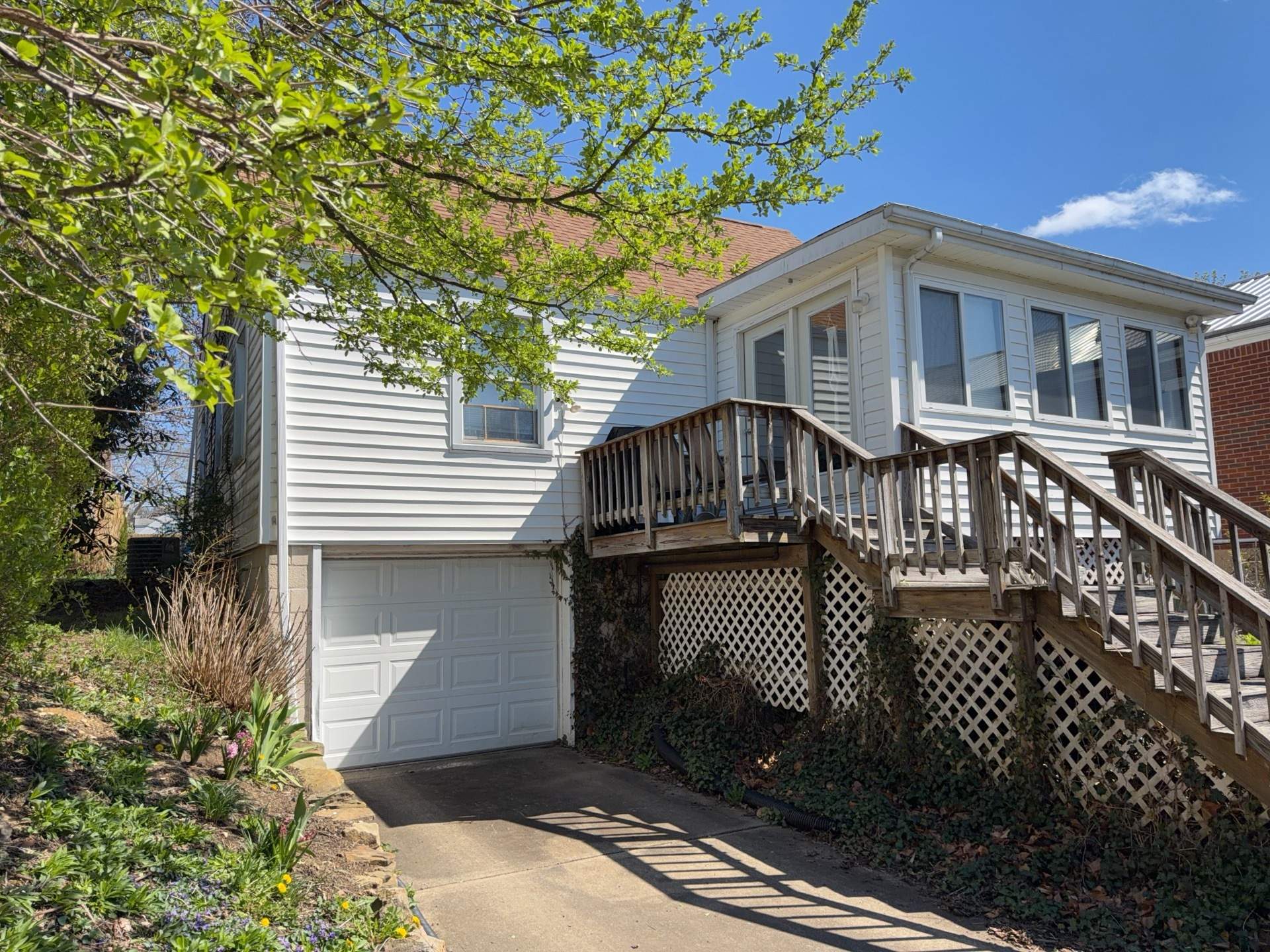 Autumn Yellow Makeover in New Kensington by Ideal Siding Pittsburgh