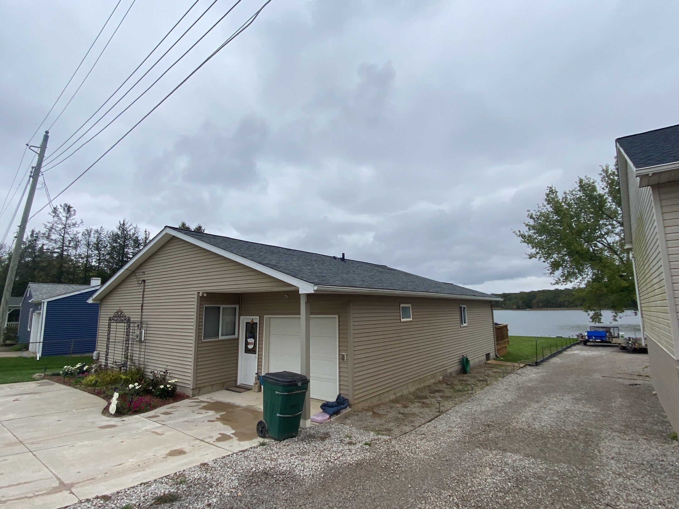 Siding Replacement using Certainteed Restoration Classic D4 by 180 Contractors
