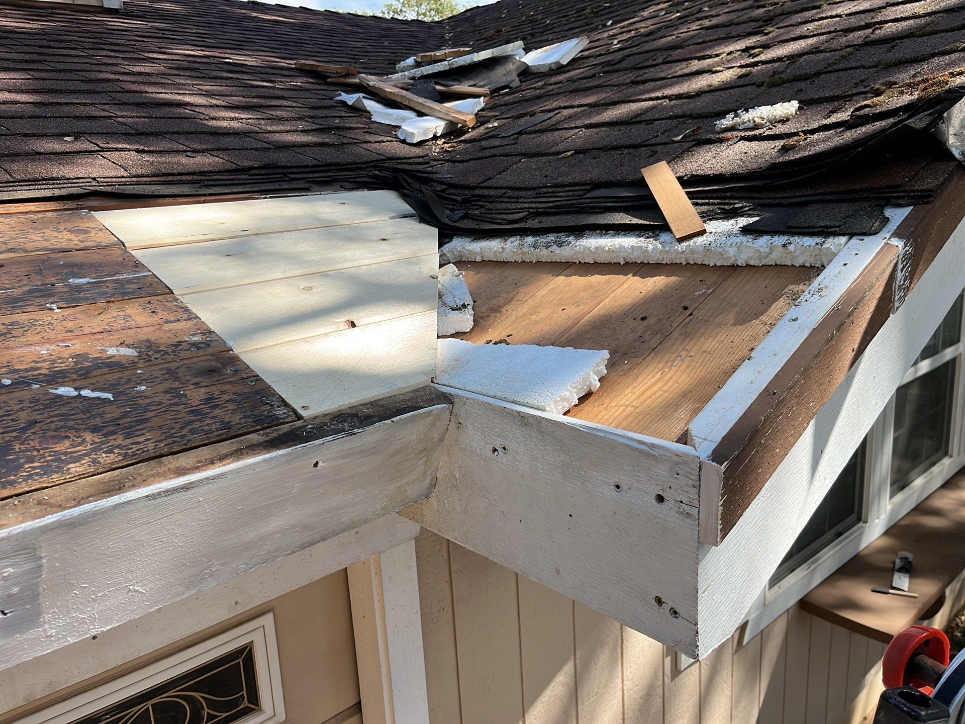 New Roof and gutters by Byers Enterprises 