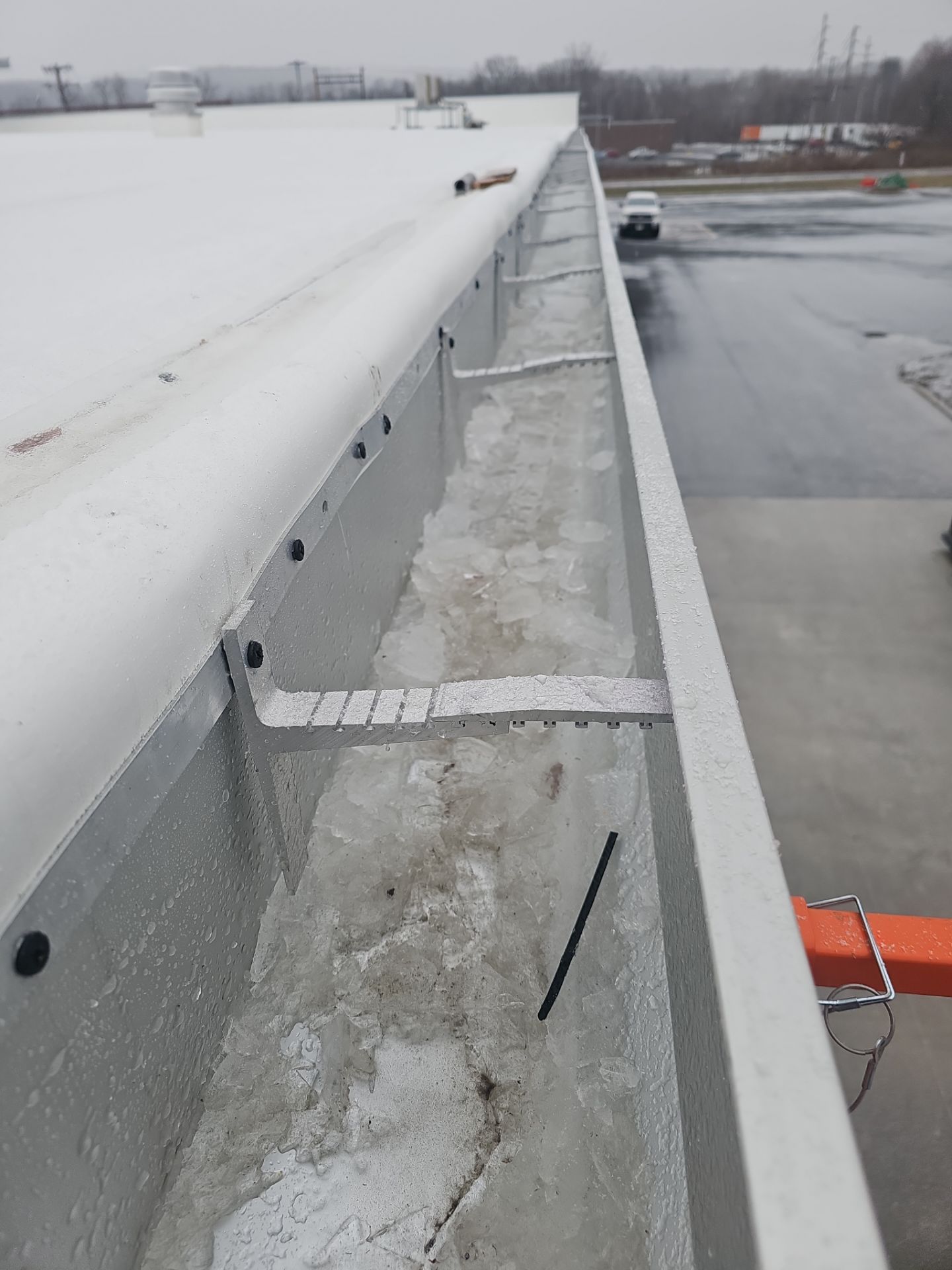 Commercial Roofing Installation using Insulated roof and wall panels by Nitro Roofing and Construction