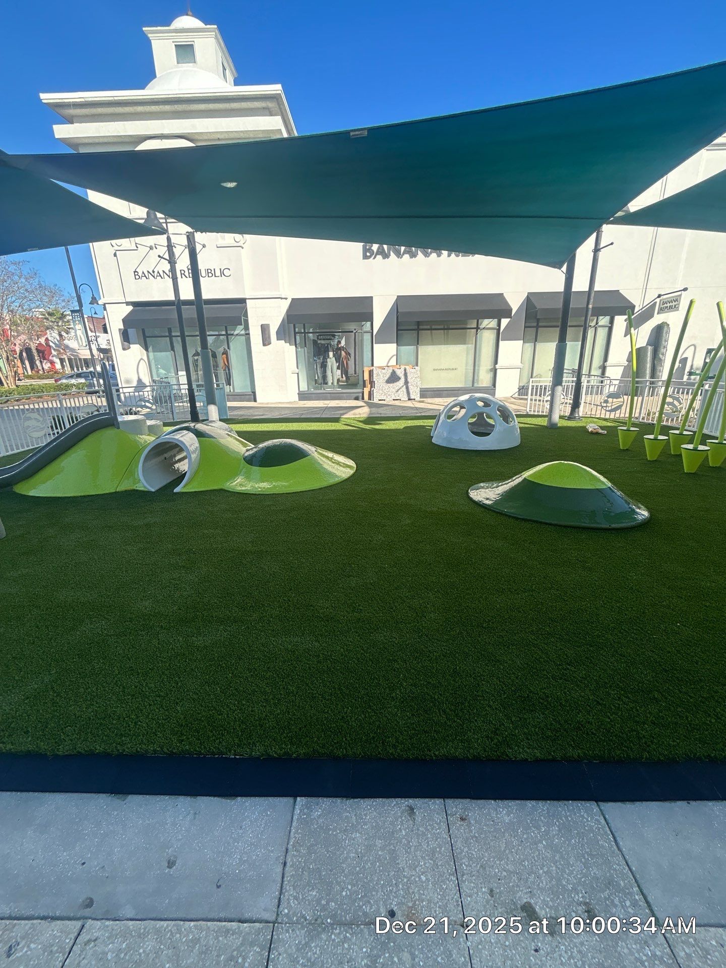 Public Shopping Mall Playground Installation in Jacksonville by Southwest Greens Midwest