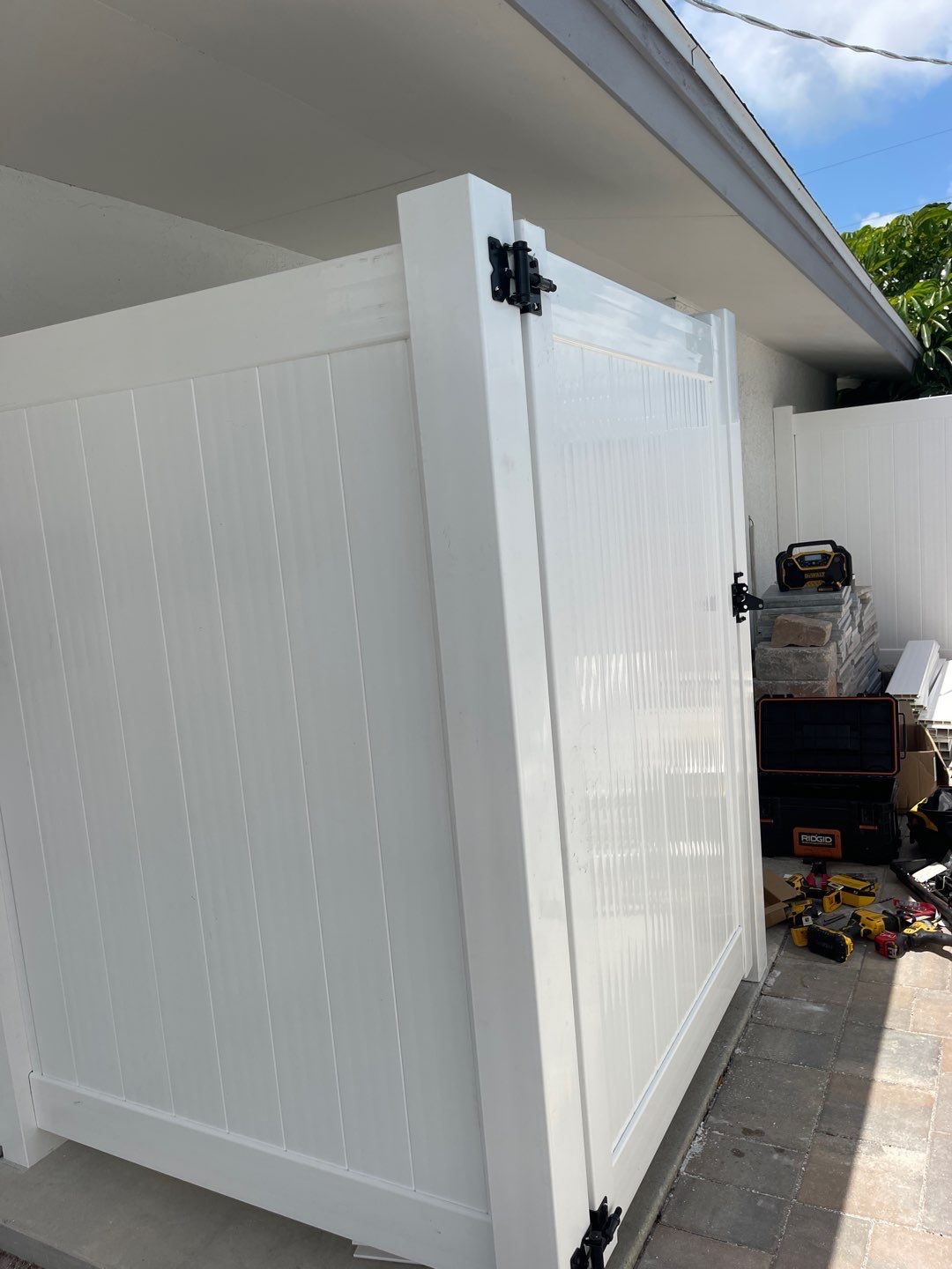 Bradenton, FL 6 ft. Tall White Vinyl Privacy Fence by Asap fence and gates, LLC