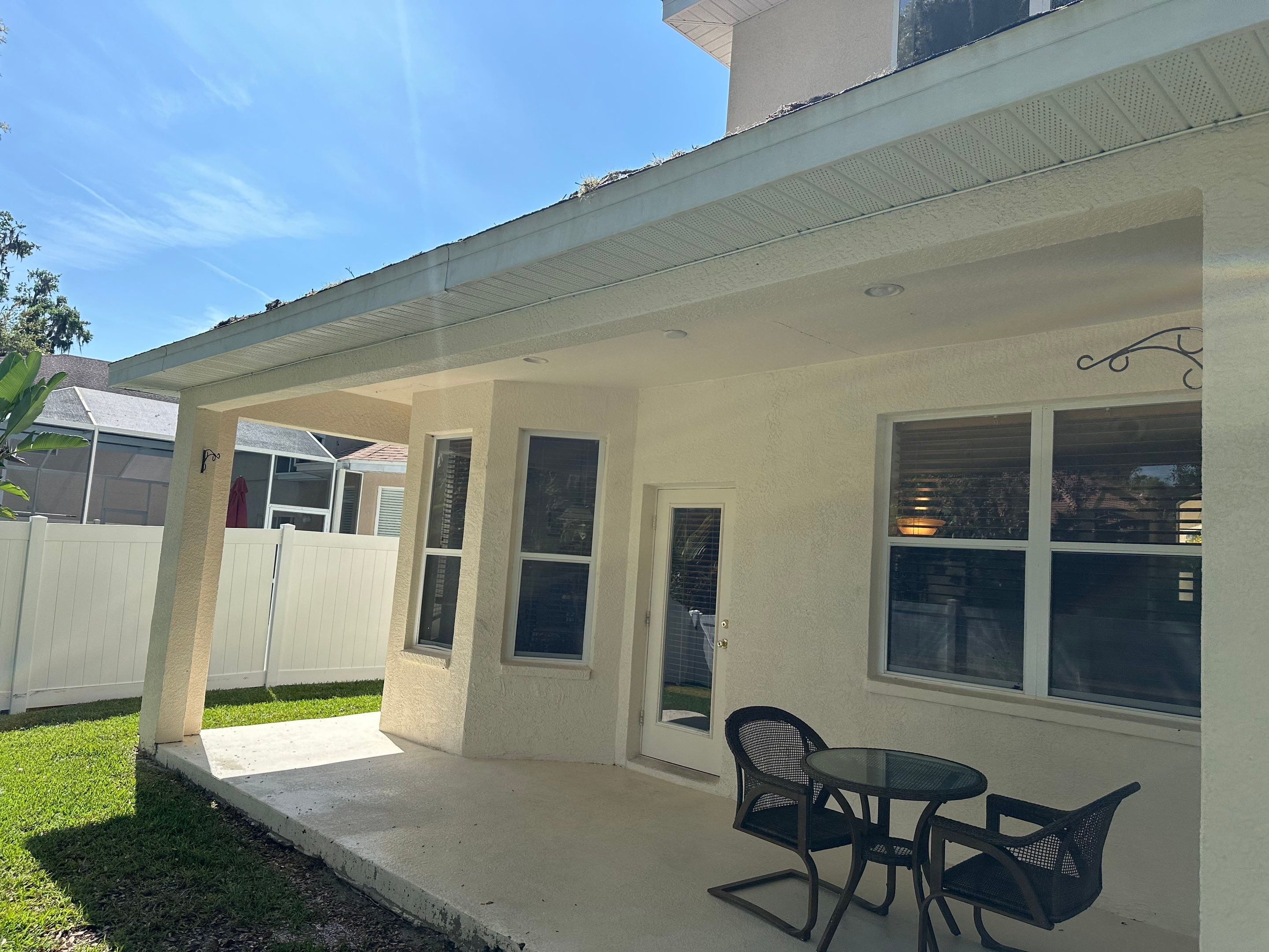 House Wash, Vinyl Fence, Patio, Driveway & Sidewalk Cleaning in Oakley Place, Ellenton, FL | Sunshine AquaWash by Sunshine AquaWash