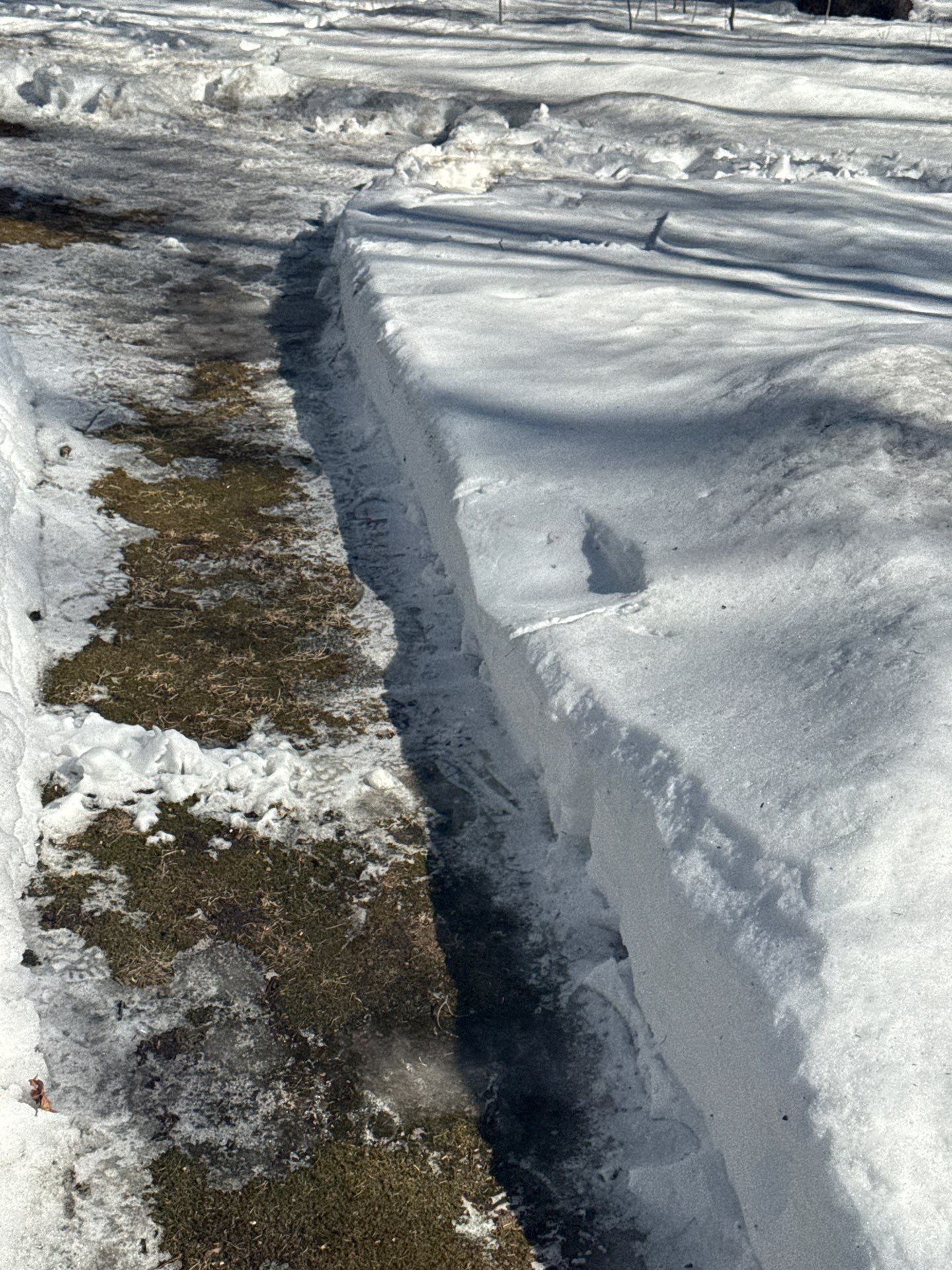 Snow/Ice Belt & Ice Dam Removal Project in Woburn by Mighty Dog Roofing of Greater Middlesex County