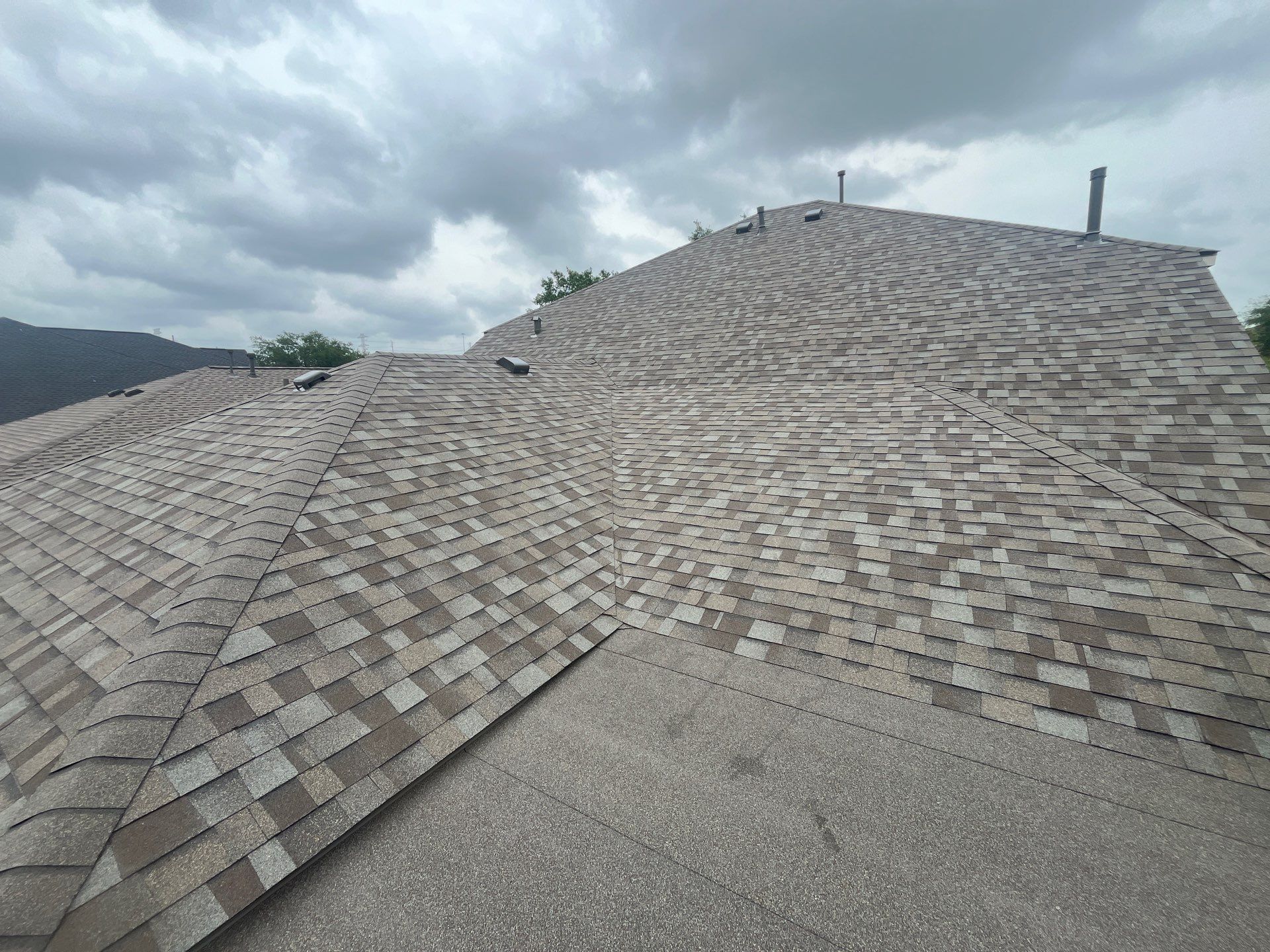 Residential Roofing Installation using Owen's Corning Duration (Lifetime) Shingles by Roof Repair Company