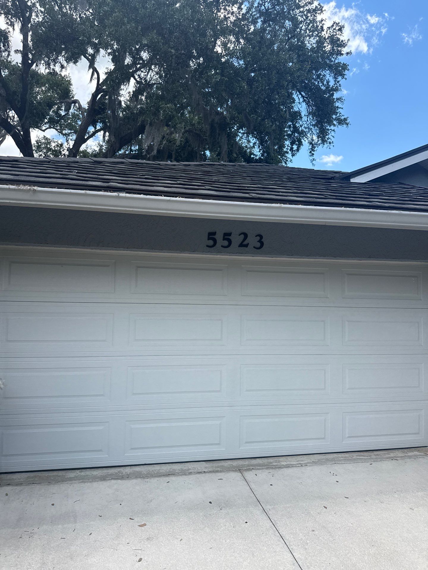 Gutter Guards Installation using Leaf Guard in Sarasota FL by Gutter Professors