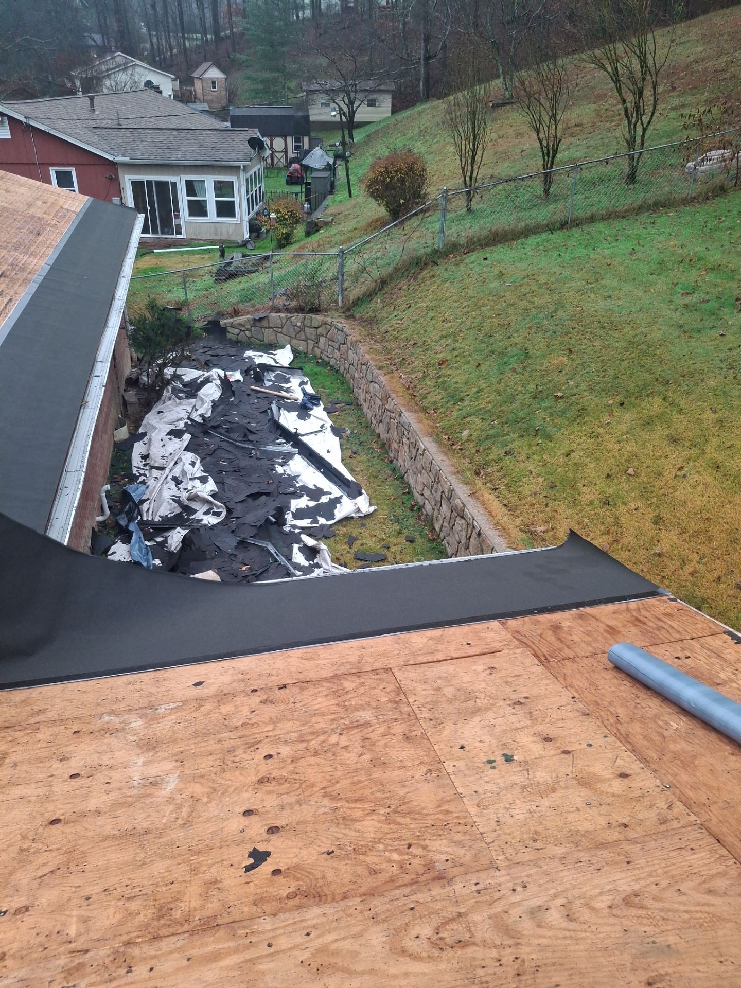 Residential Roofing Installation using GAF Timberline HDZ Charcoal by Rainstoppers Roofing