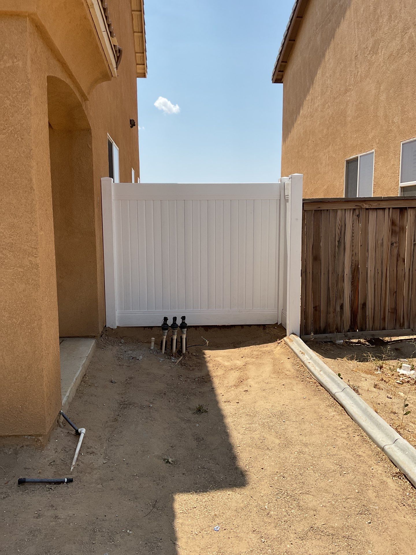 Fence Installation using Vinyl by Fence Guys Inc.