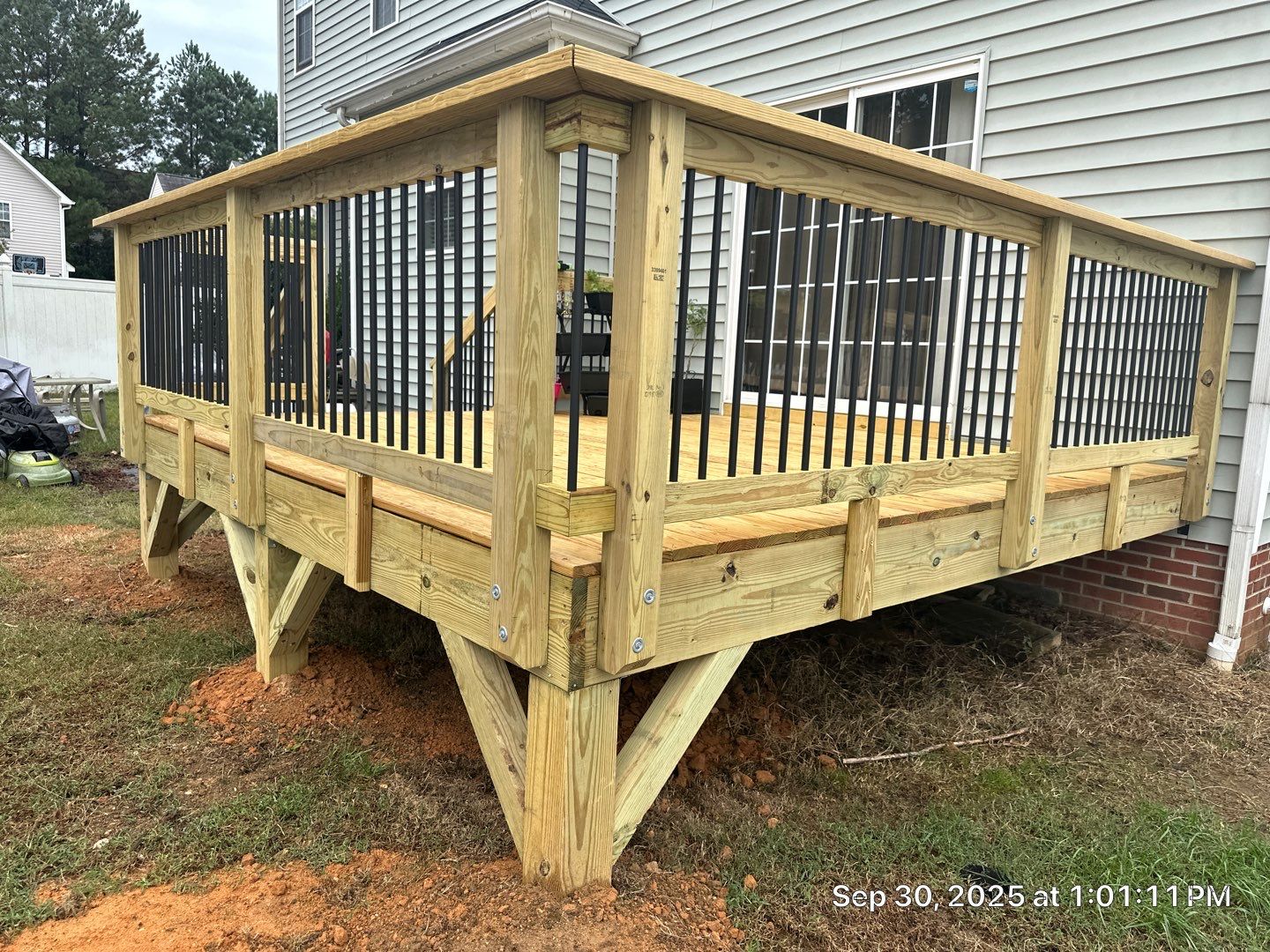 Wood Deck using Wood Sealant by DuraSeal