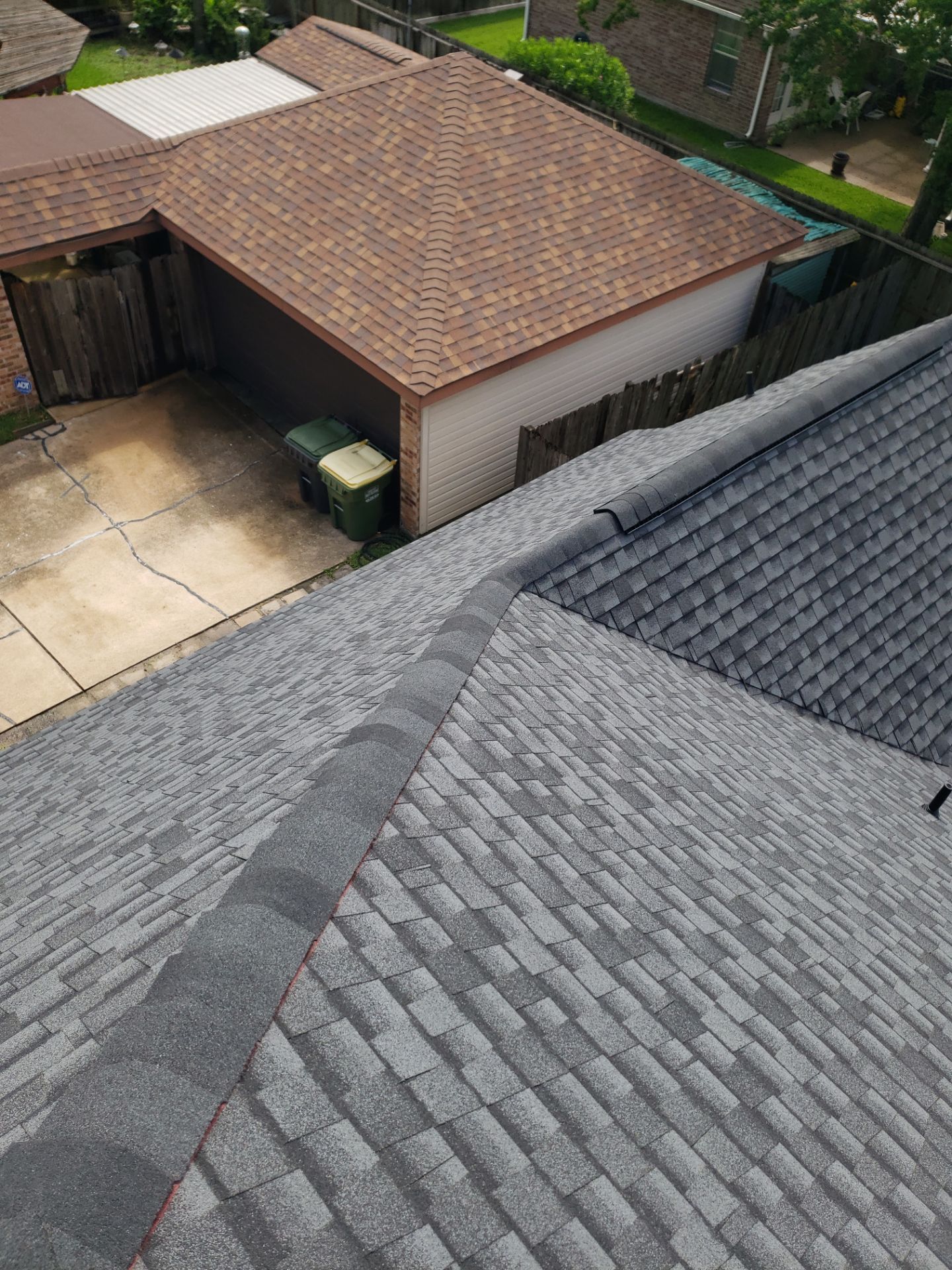 GAF UHDZ - Charcoal by Elite Roofing LLC