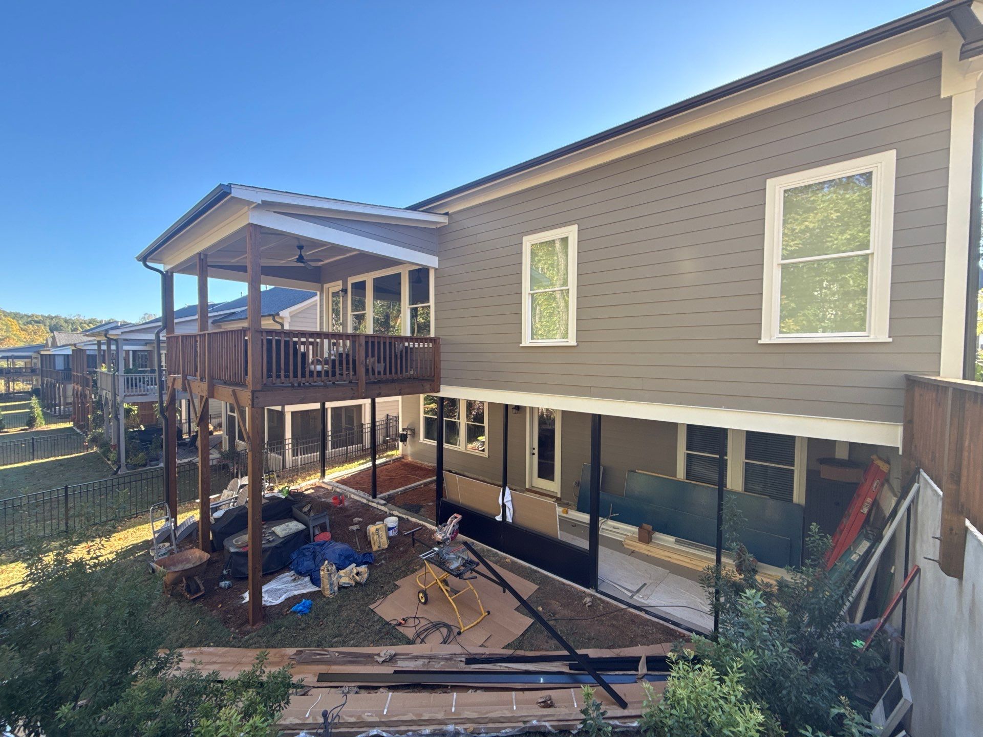 Screen Porch  by Swift Home Renovations 