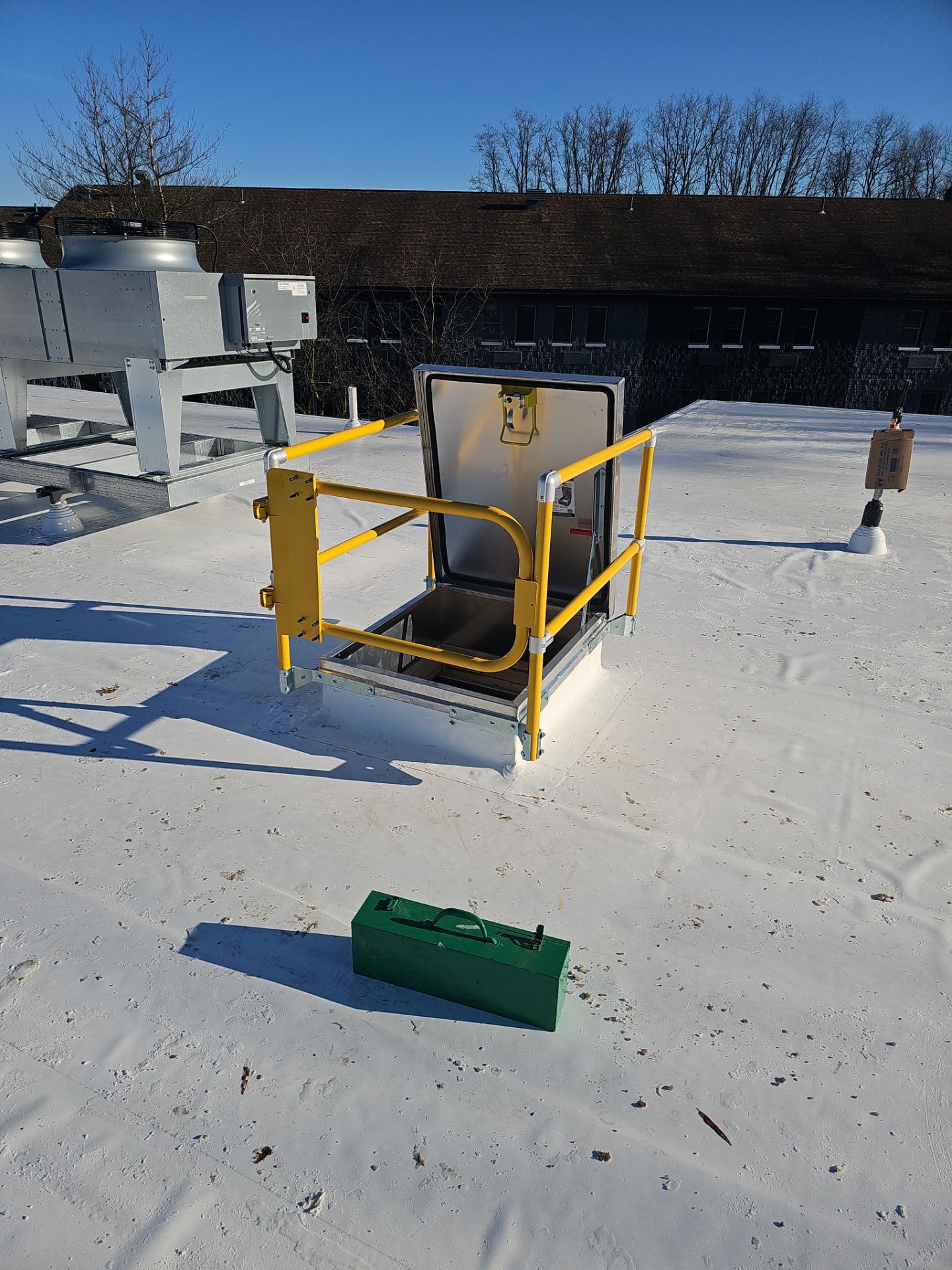 Commercial Roofing Installation using Insulated roof and wall panels by Nitro Roofing and Construction