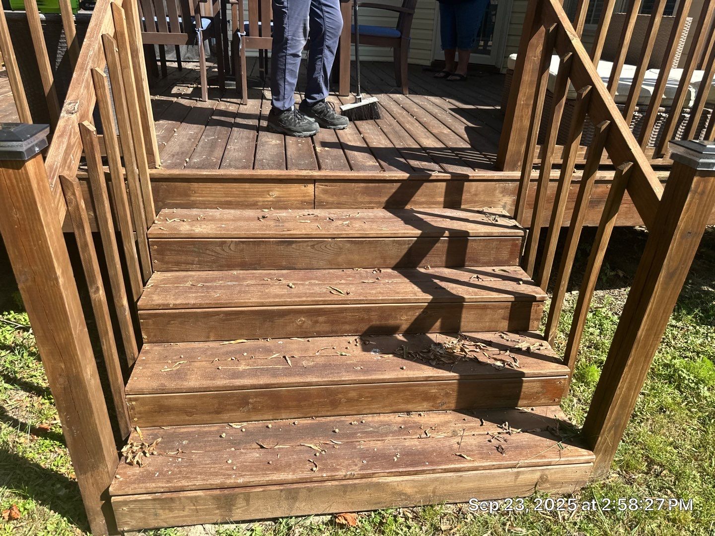Wood Deck using Wood Sealant by DuraSeal