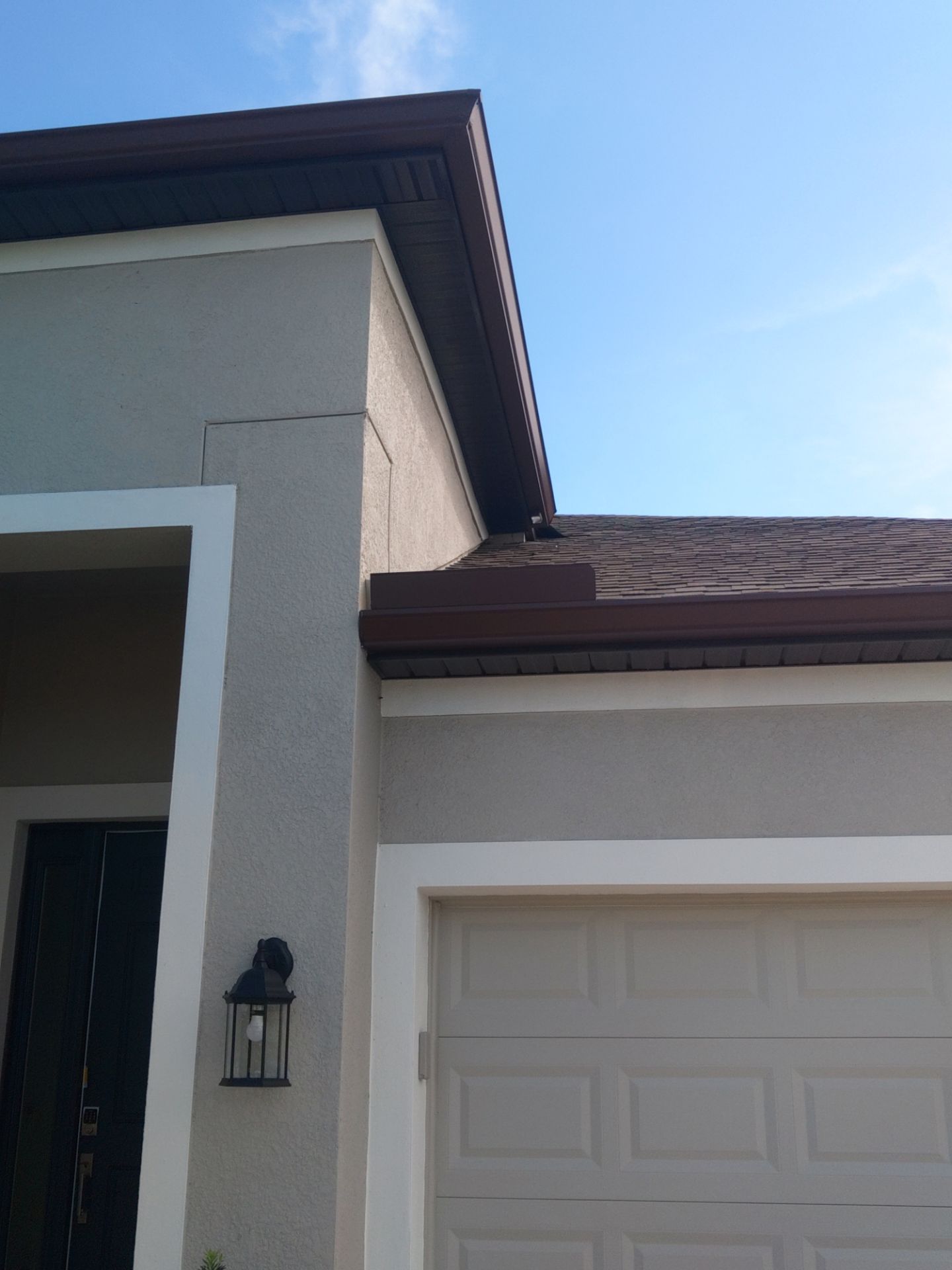 Musket Brown Seamless Gutters using Musket Brown Seamless Gutters in Nokomis FL by Gutter Professors