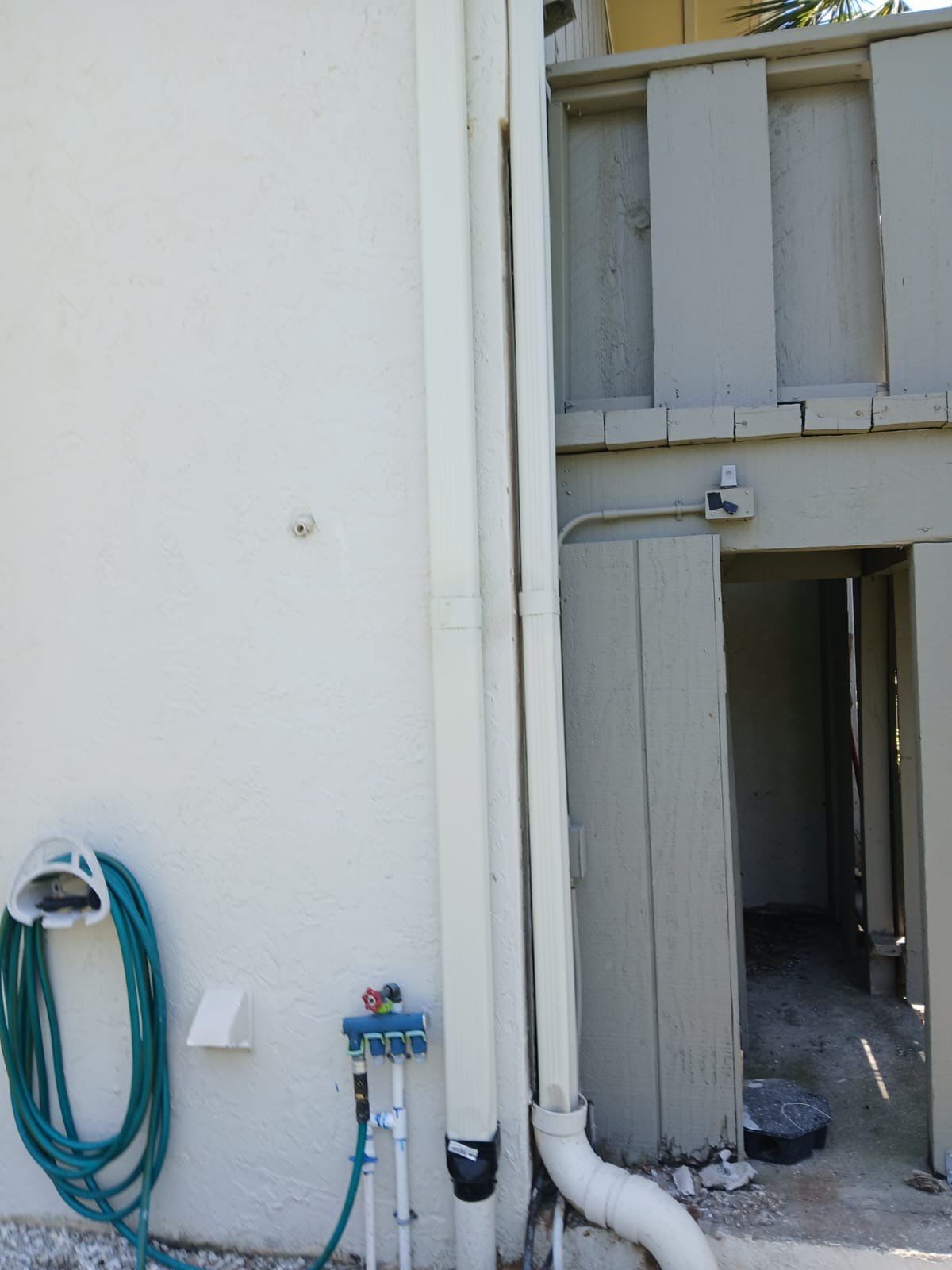 Commercial Gutter Systems for Businesses in Holmes Beach FL by Gutter Professors