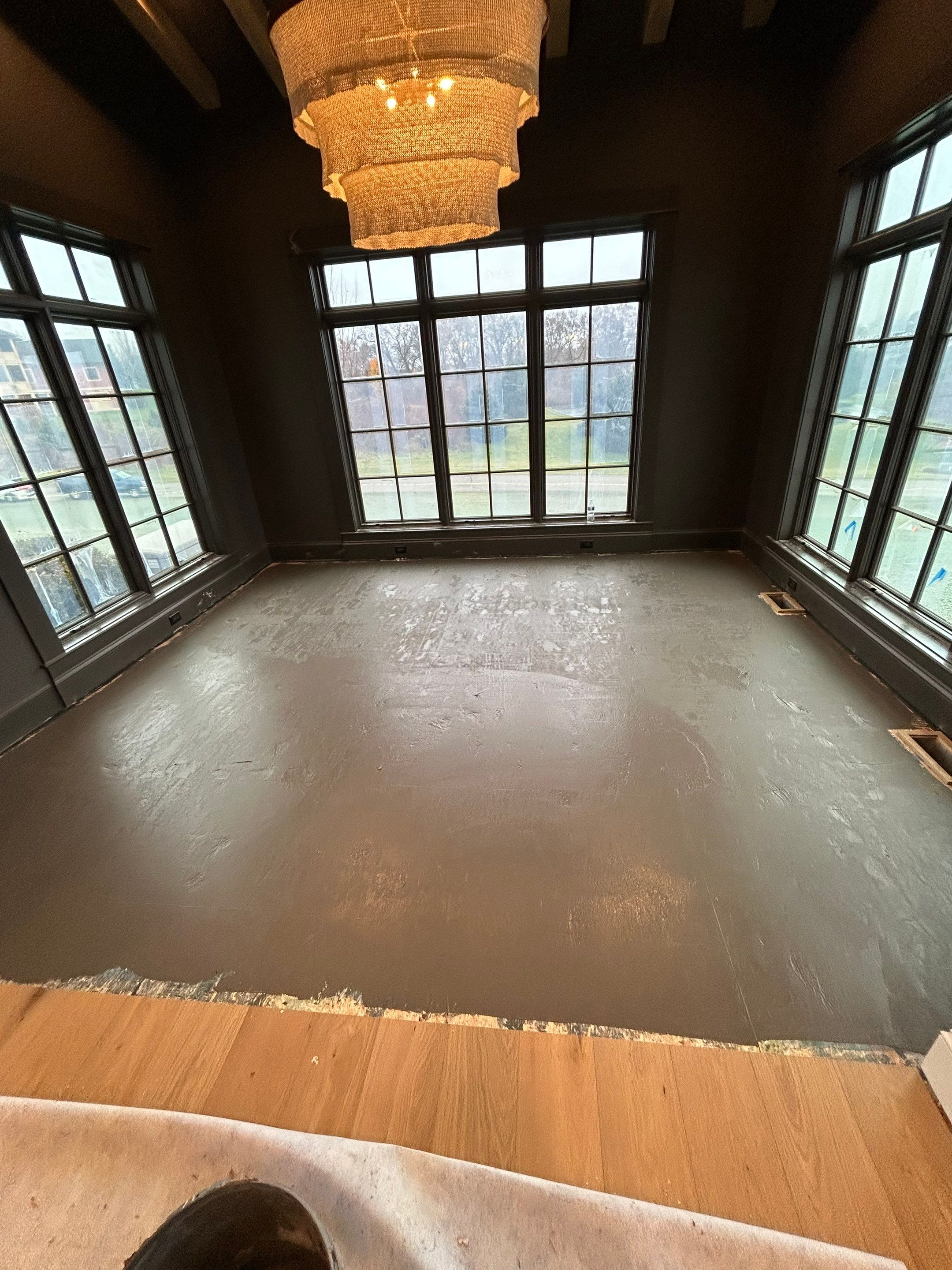 A DREAMY DEN & Matching Hardwoods for this New Build by RTBaldwin Hardwood Floors