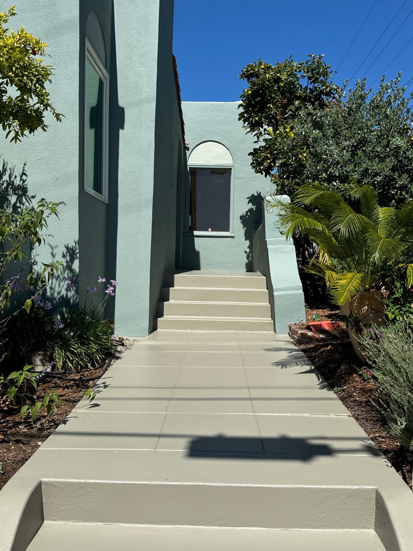 Project in Oakland by Herrera’s Bay Area Painting inc.