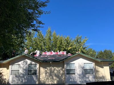 Boises ID Multifamily Reroofing Project using Owens Corning