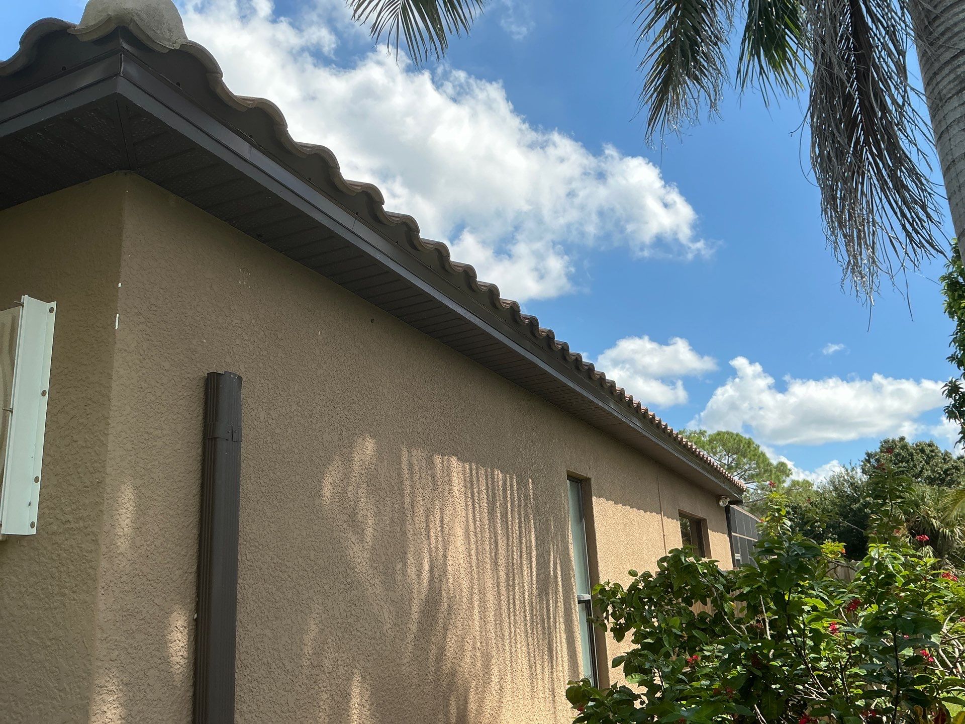 Premium 7-Inch Seamless Gutters in Cape Coral FL by Gutter Professors