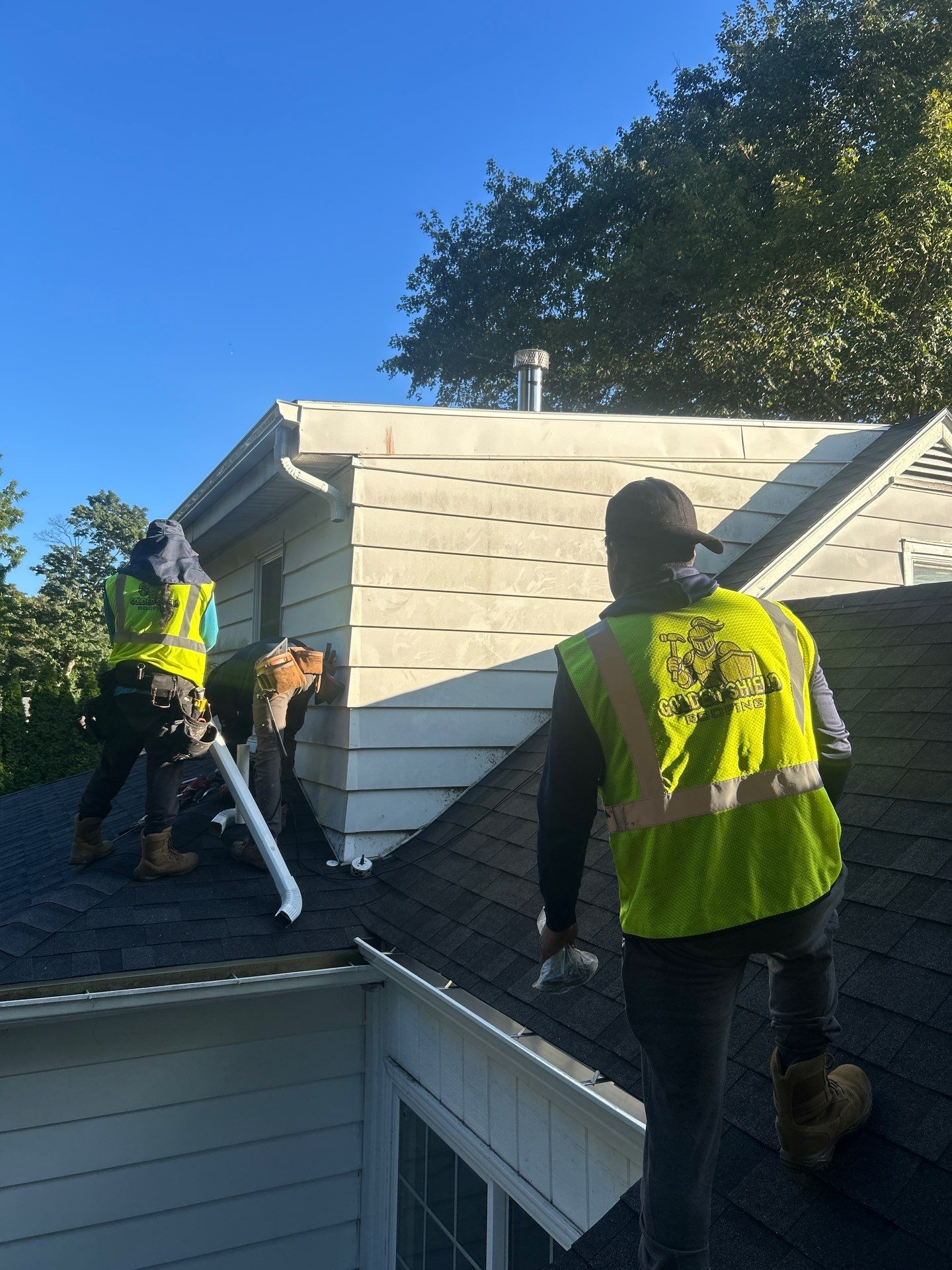 Owens Corning Duration: Onyx Black in Norwich by Golden Shield Roofing