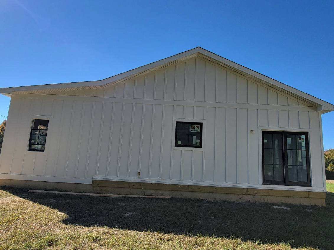 Siding Installation using JH Panel Smooth by ExteriorPros