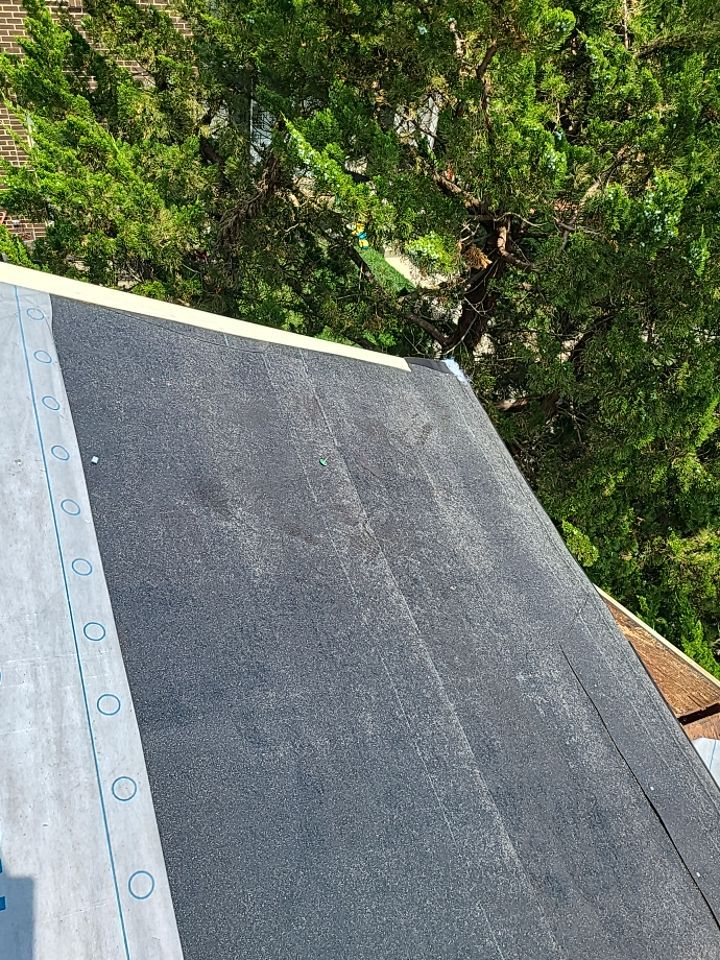 Reston: CertainTeed Landmark Pro Architectural Shingles in Max Def Moire Black by RM Banning, Inc.