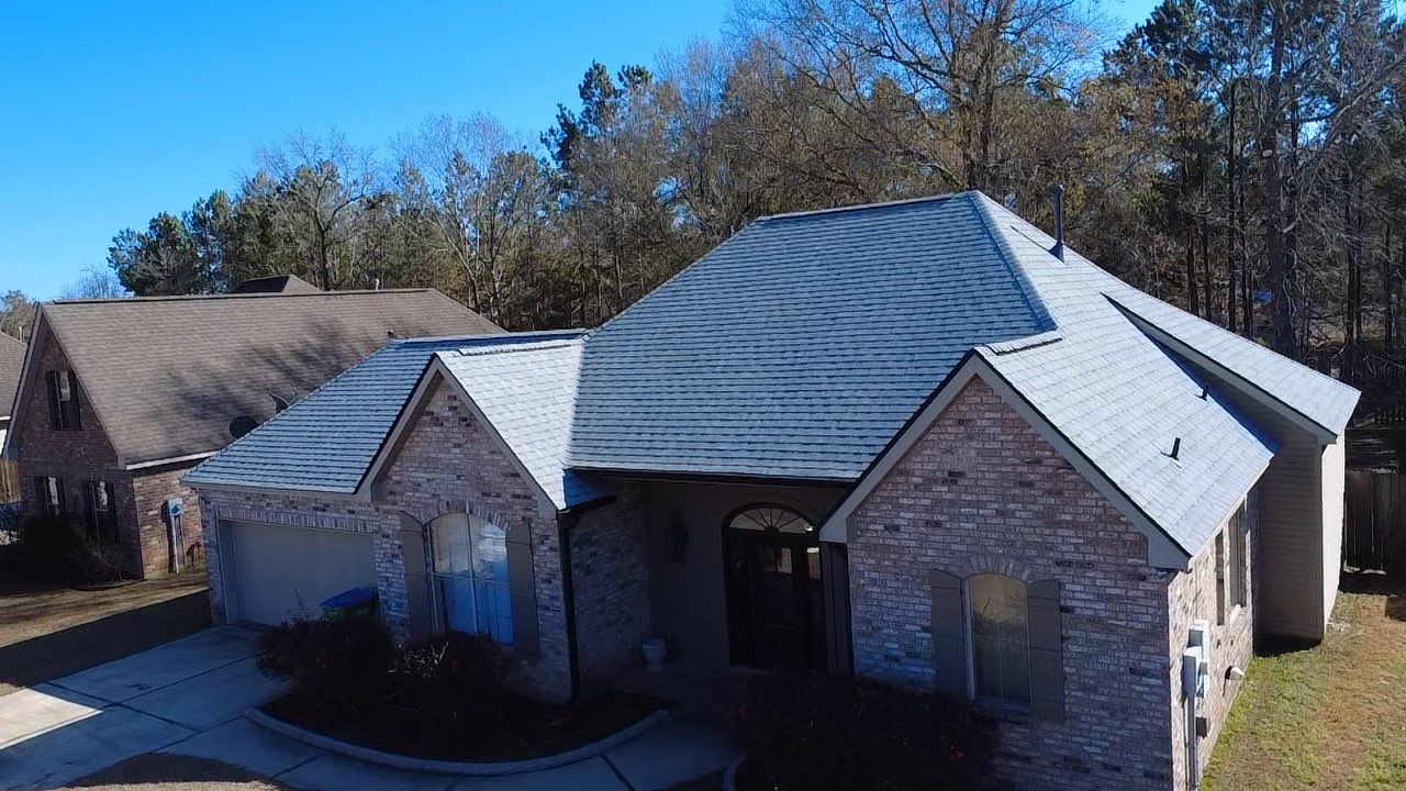 Top Team Roofing & Construction featured photo.