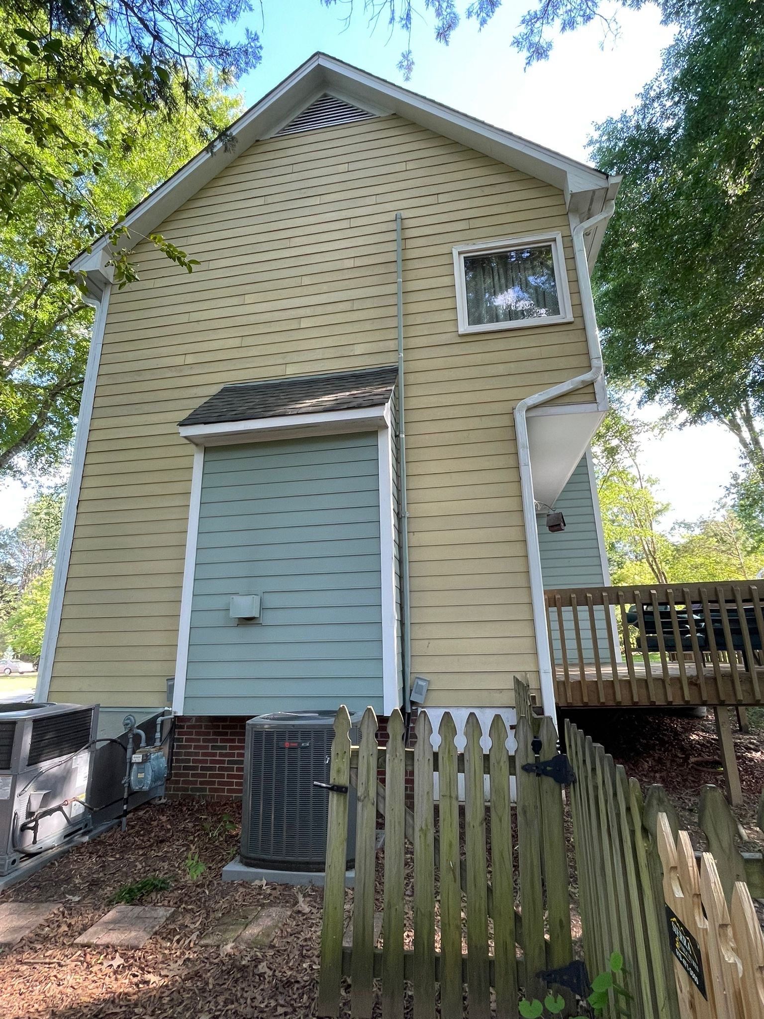 Siding Replacement and painting by GonzalezPainters & Contractors Inc 