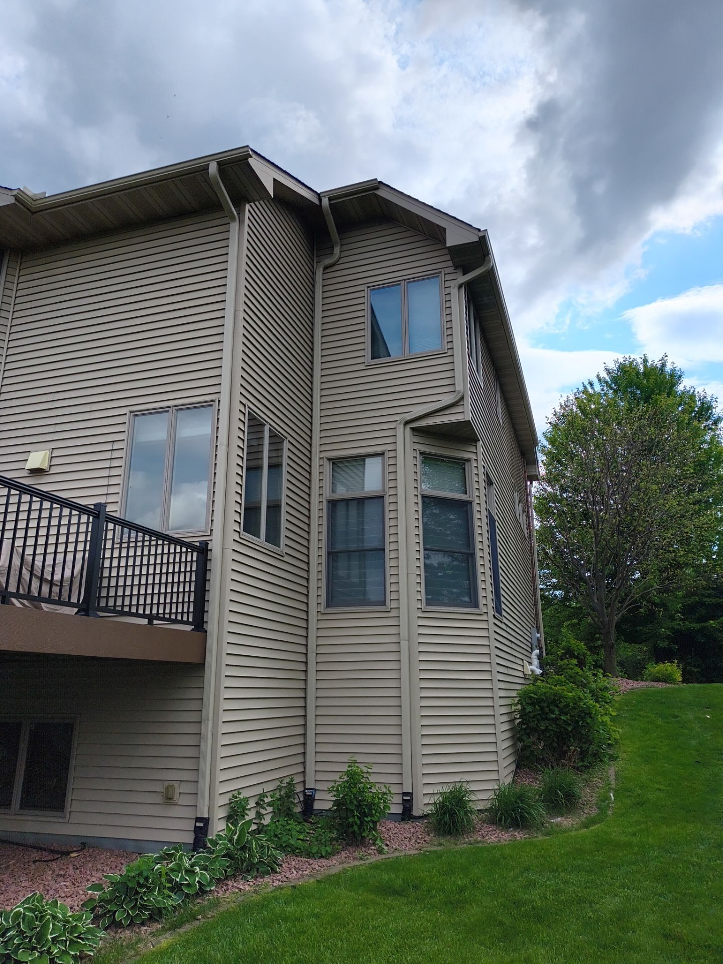 5" Gutter Installation in Maple Grove, MN by Next Level Seamless Gutters / Exteriors Inc.