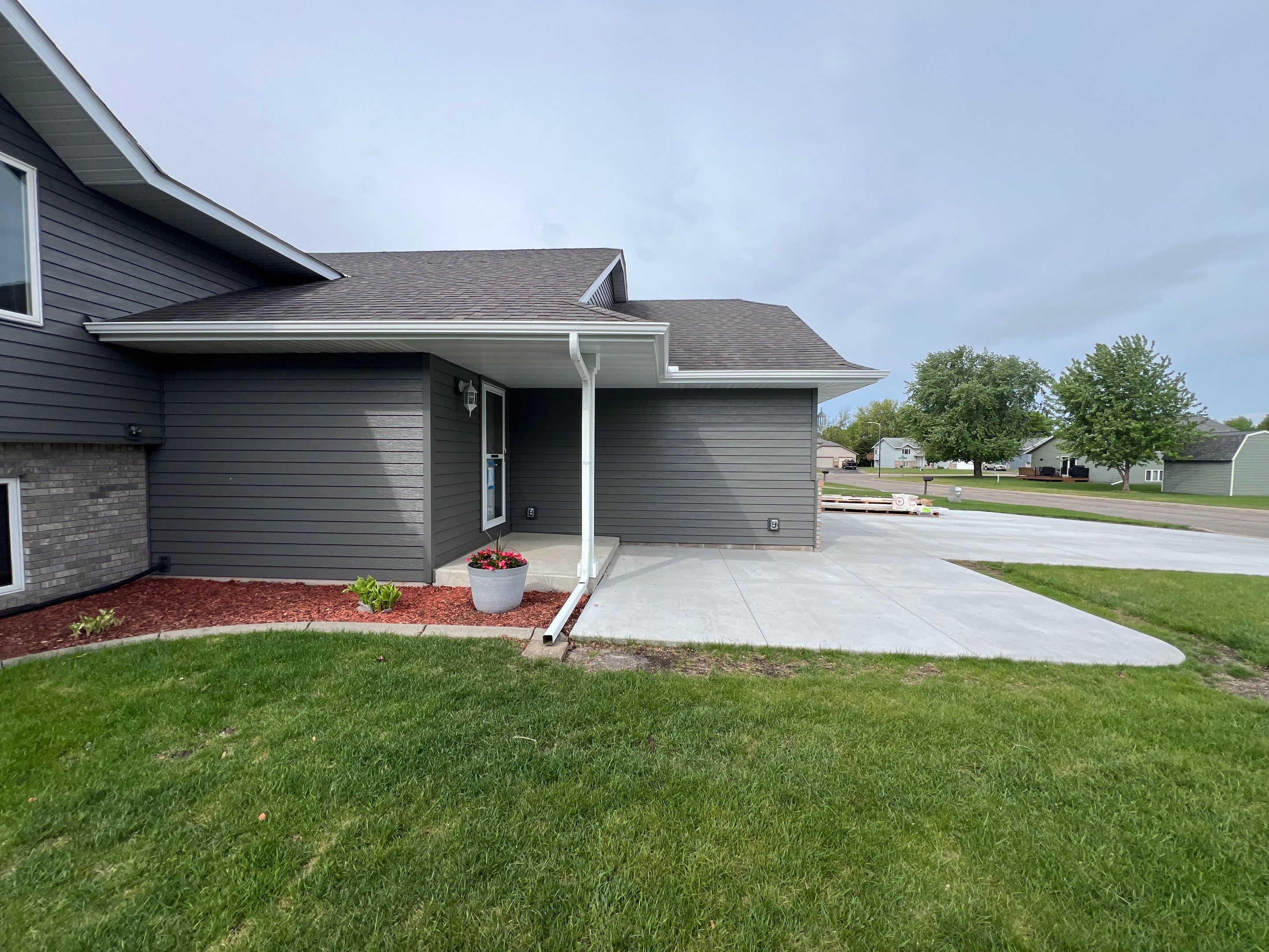 Project in Sartell by CoMitted 365 Roofing & Exteriors 