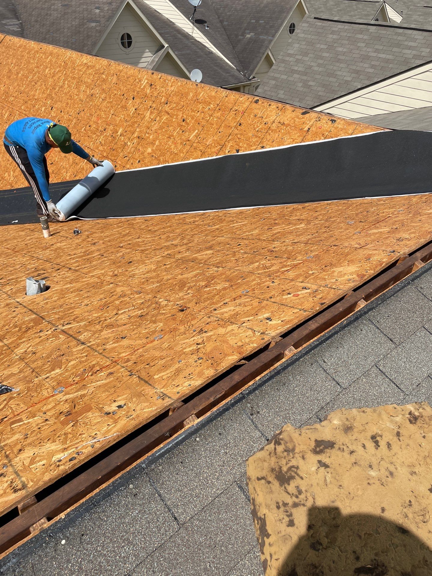 Residential Roofing Installation using Owen's Corning Duration (Lifetime) Shingles by Roof Repair Company