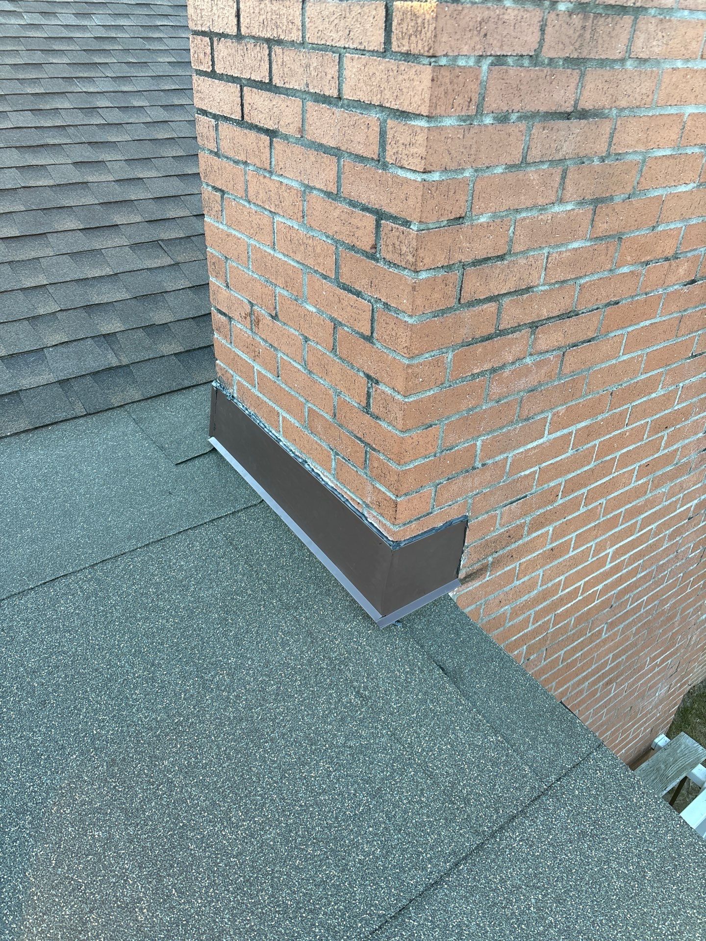 GAF HDZ - Barkwood by Linta Roofing