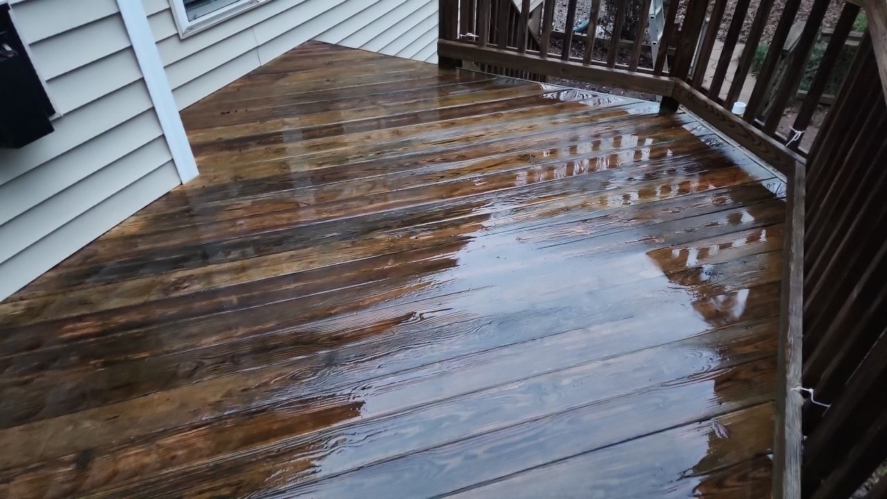 House Wash using cleaner by Power Wash Masters LLC
