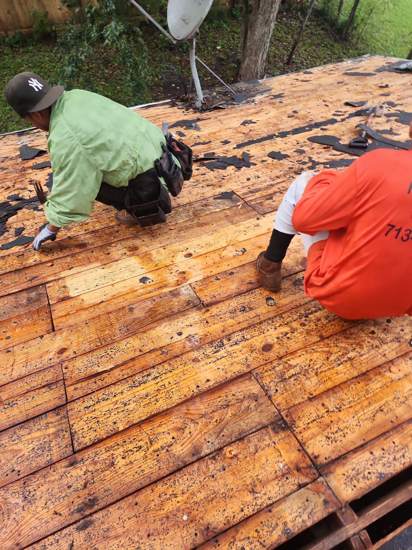 Residential Roofing Installation using Owen's Corning Duration (Lifetime) Shingles by Roof Repair Company
