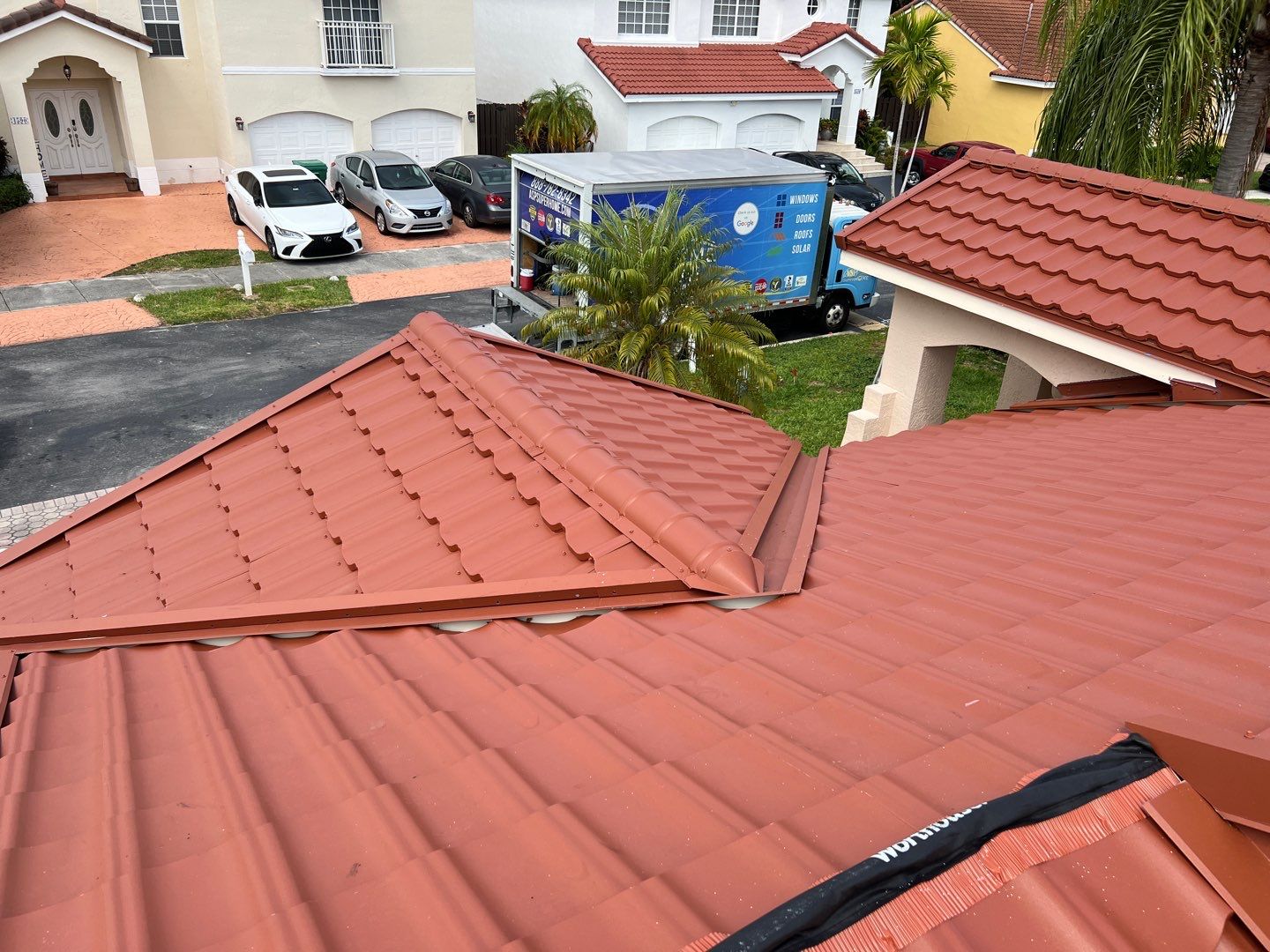 Metal Tile Roof using Worthouse by ASP SuperHome