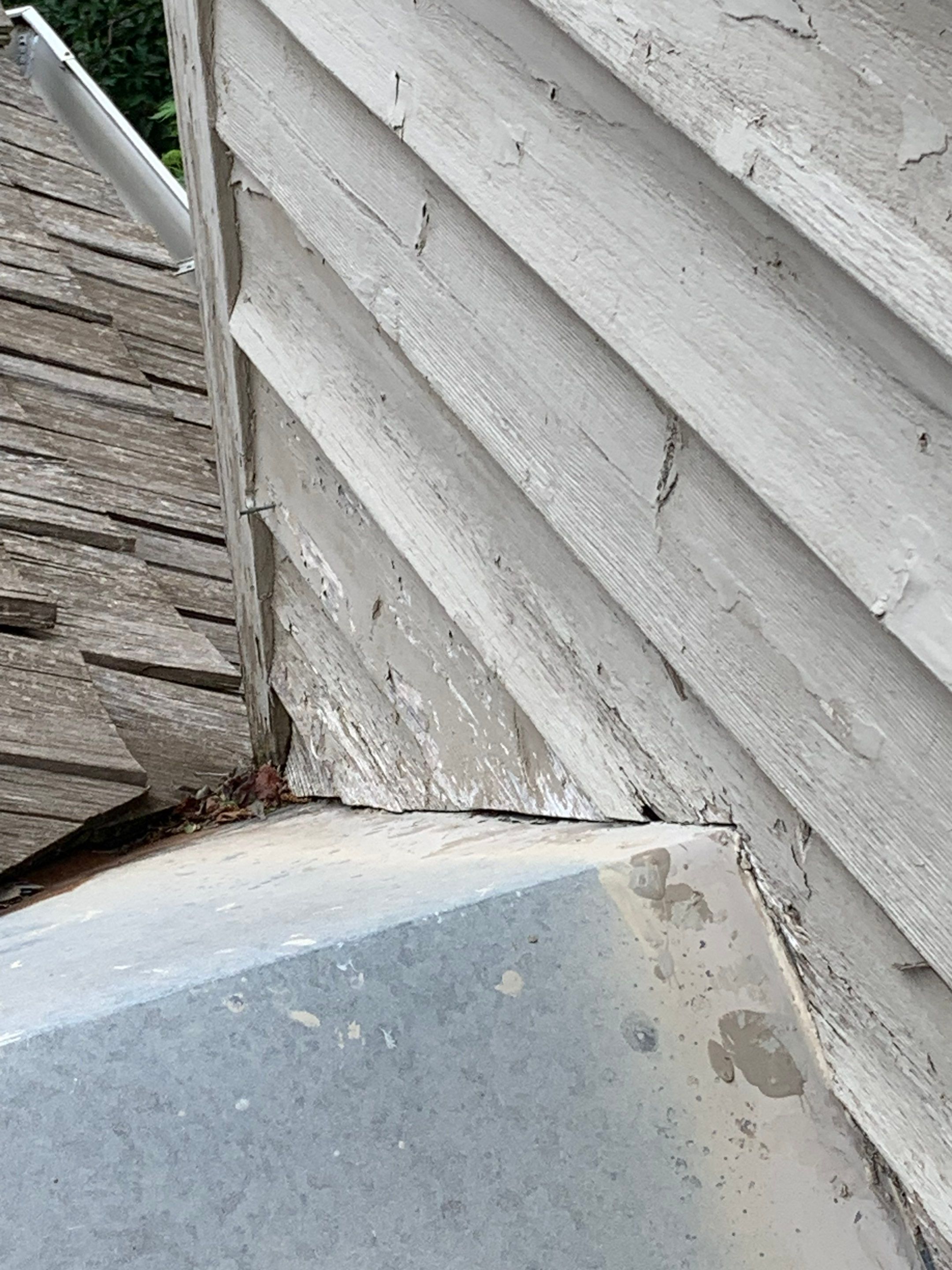 Residential Siding Replacement and Wood Rot Repair in Sioux Falls by Select Painting, Coatings & Garage Cabinets